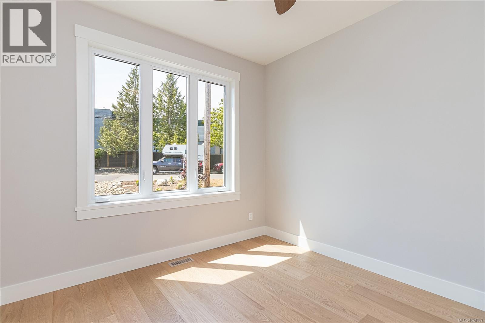 317 Pioneer Cres, Parksville