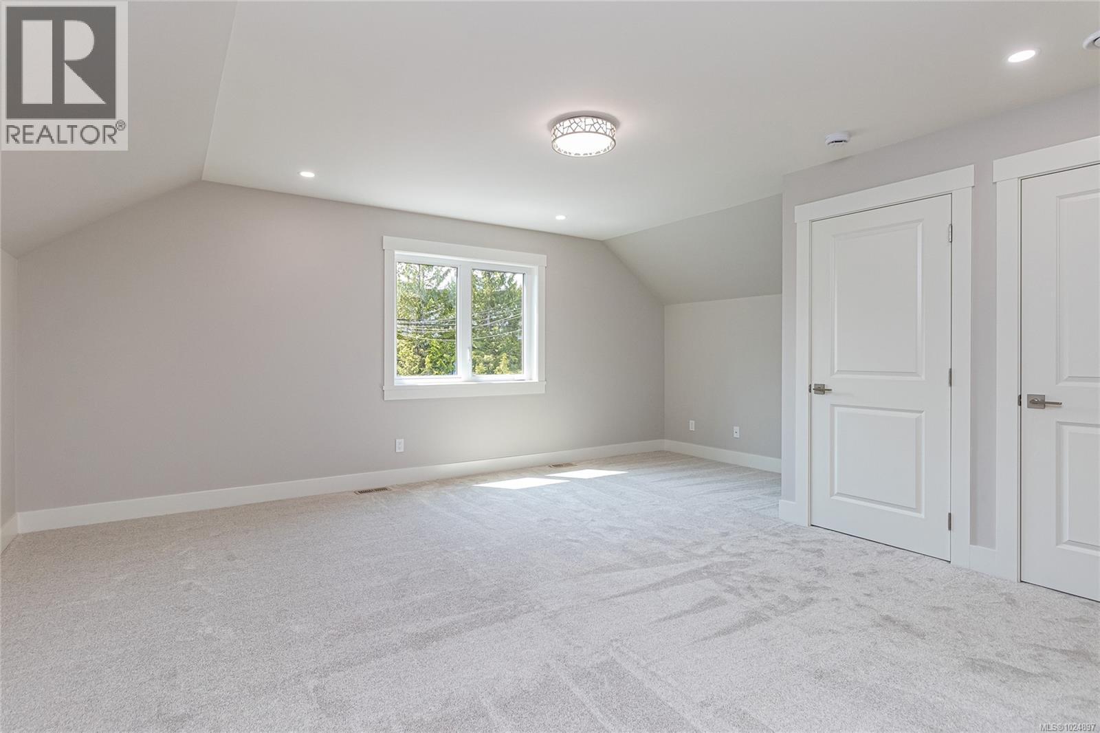 317 Pioneer Cres, Parksville