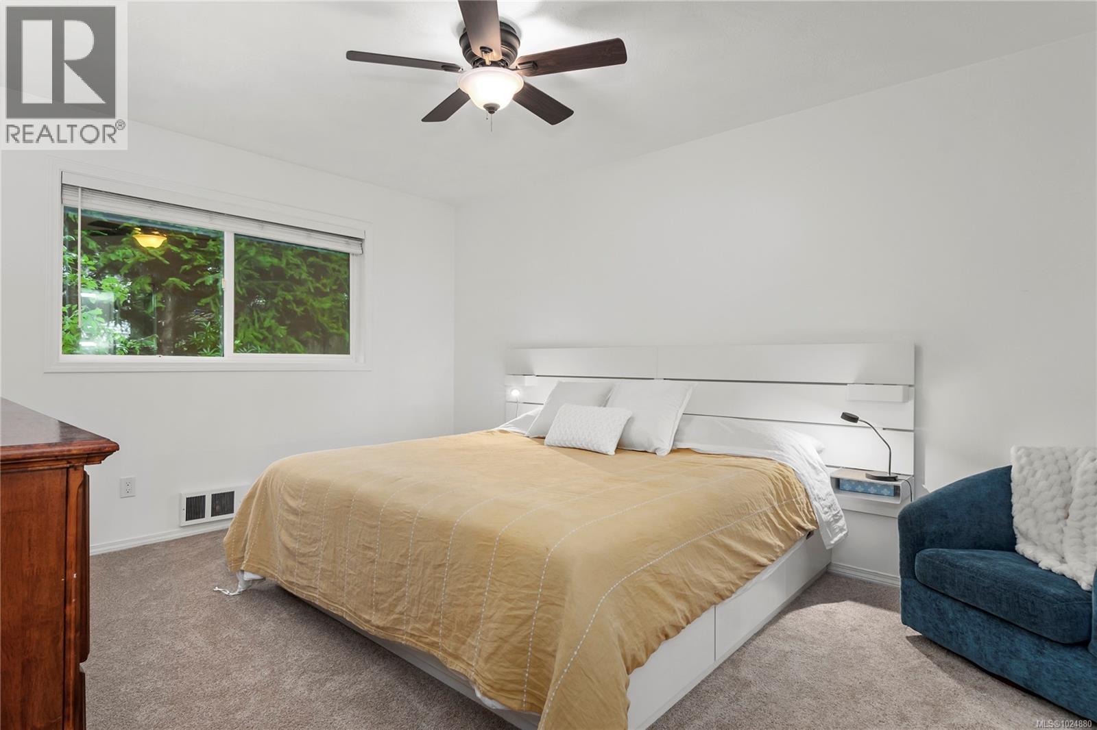 525 Cove Pl, Campbell River