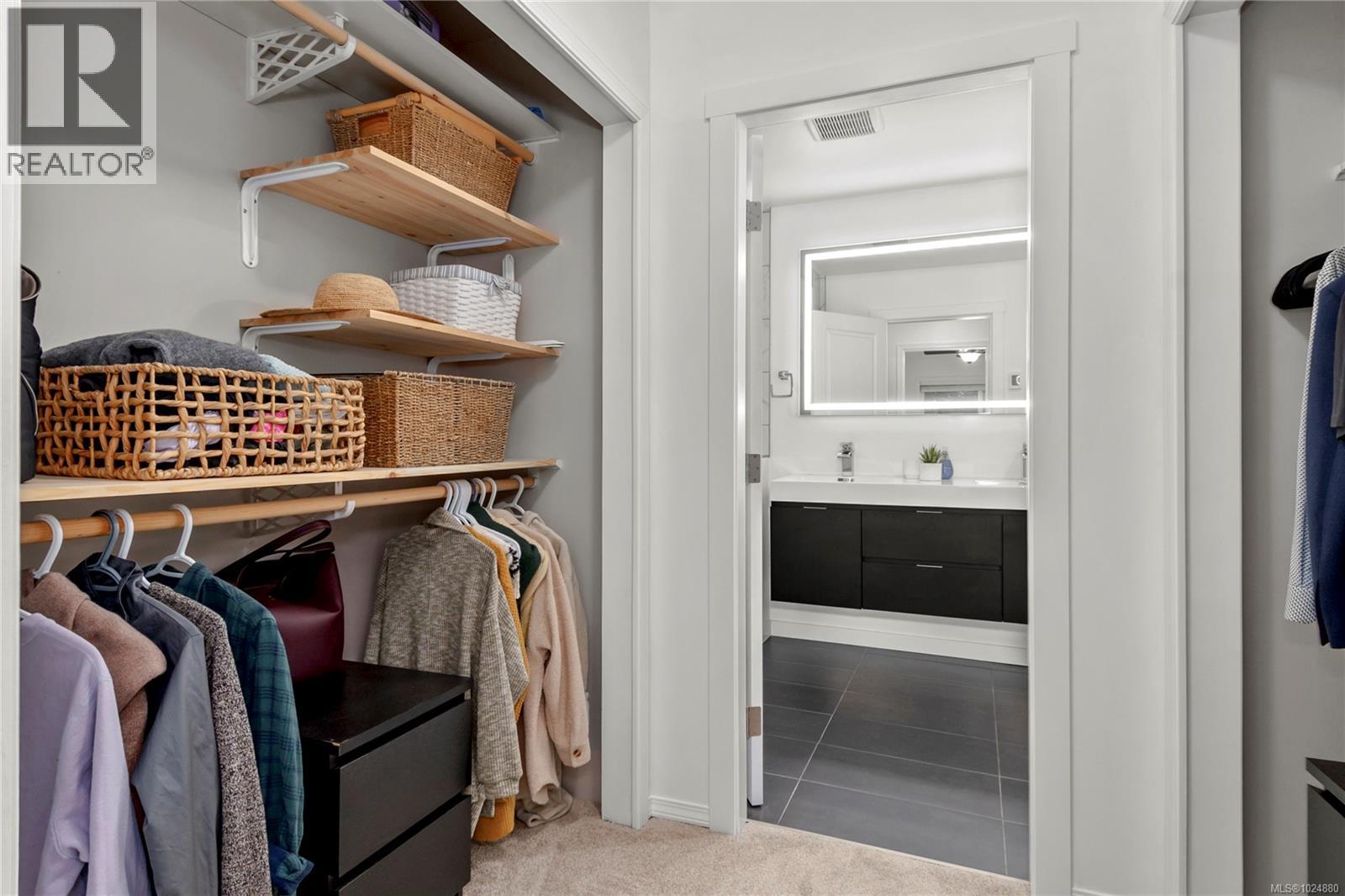 525 Cove Pl, Campbell River