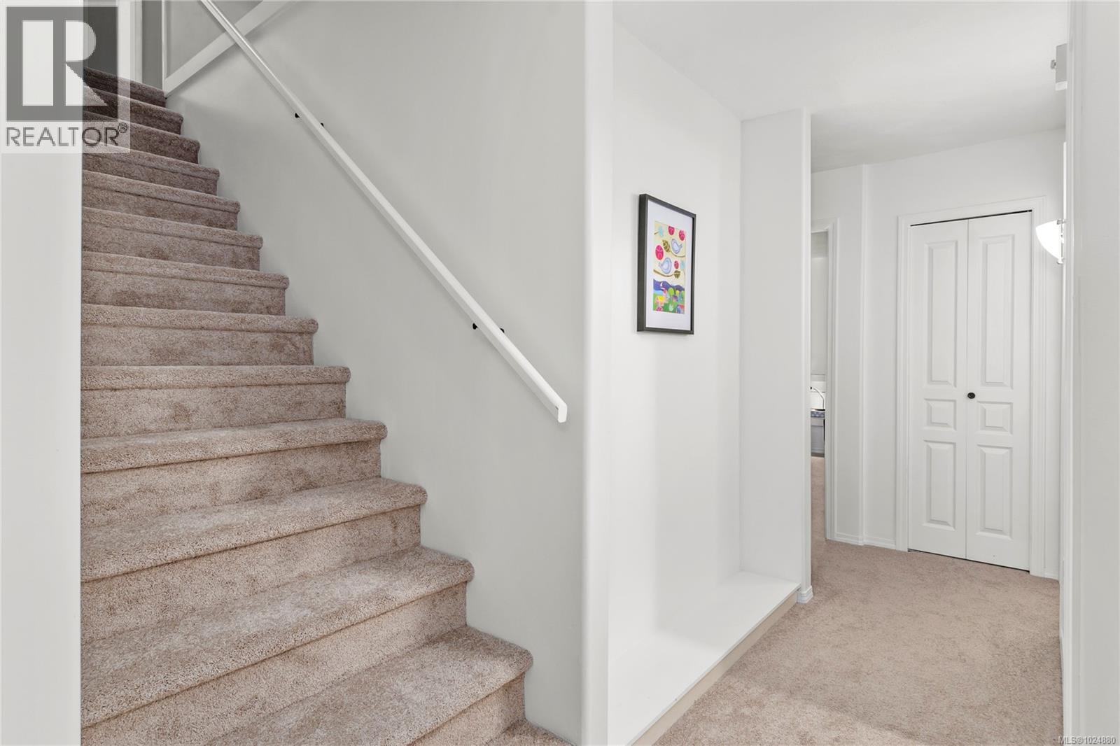 525 Cove Pl, Campbell River