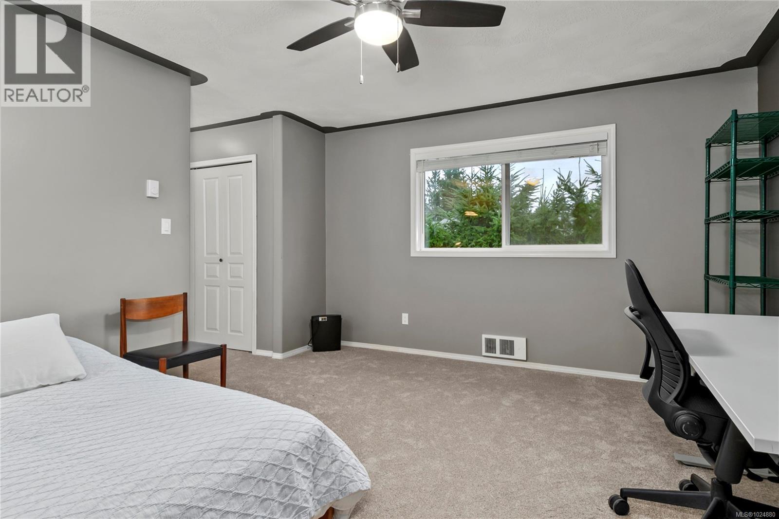 525 Cove Pl, Campbell River