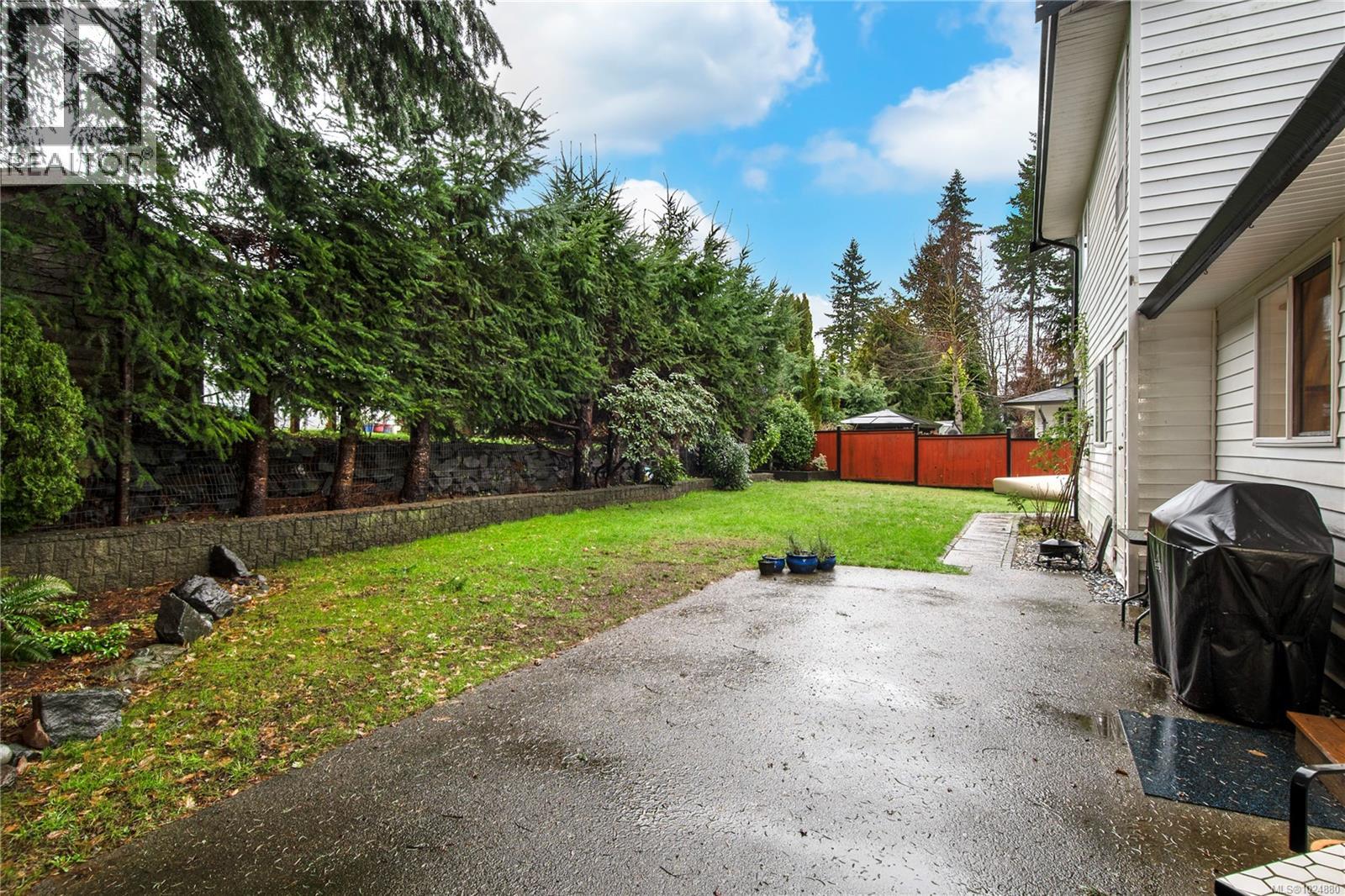 525 Cove Pl, Campbell River