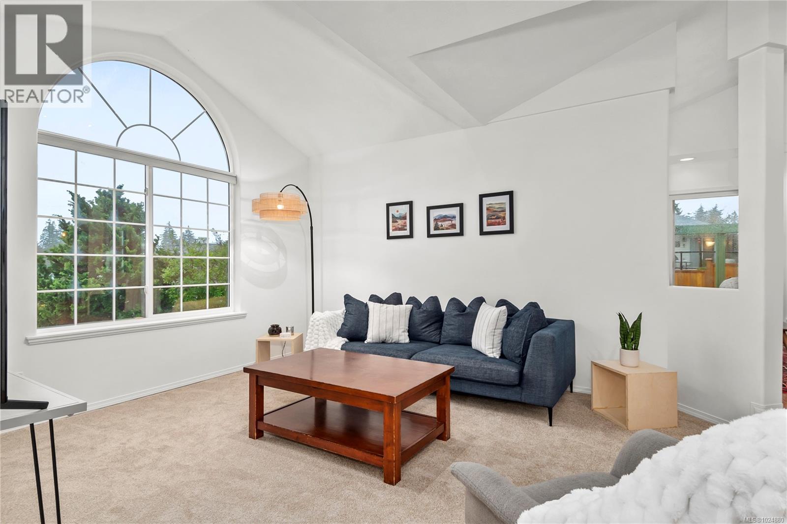 525 Cove Pl, Campbell River