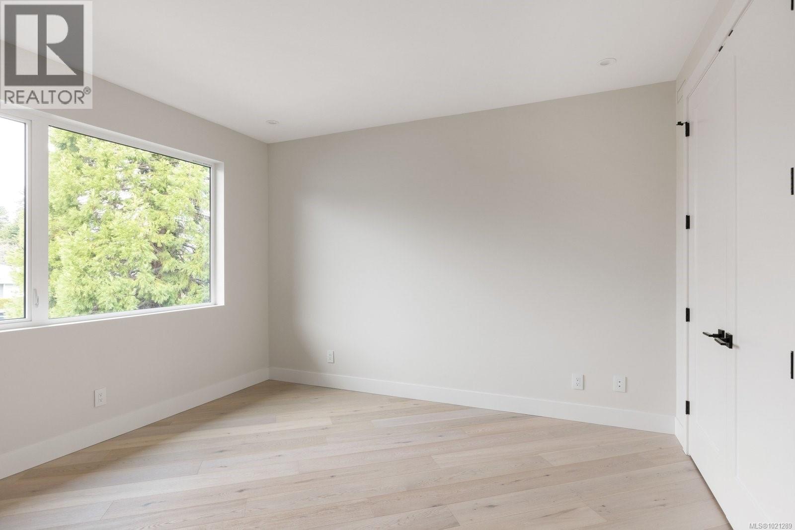 2295 Adela Pl, Sidney