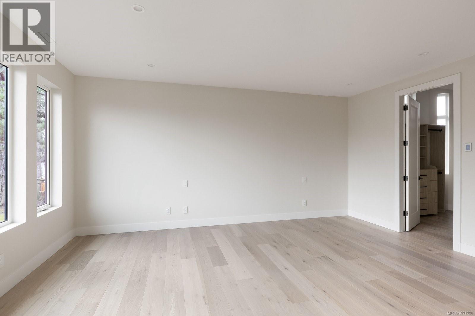 2295 Adela Pl, Sidney