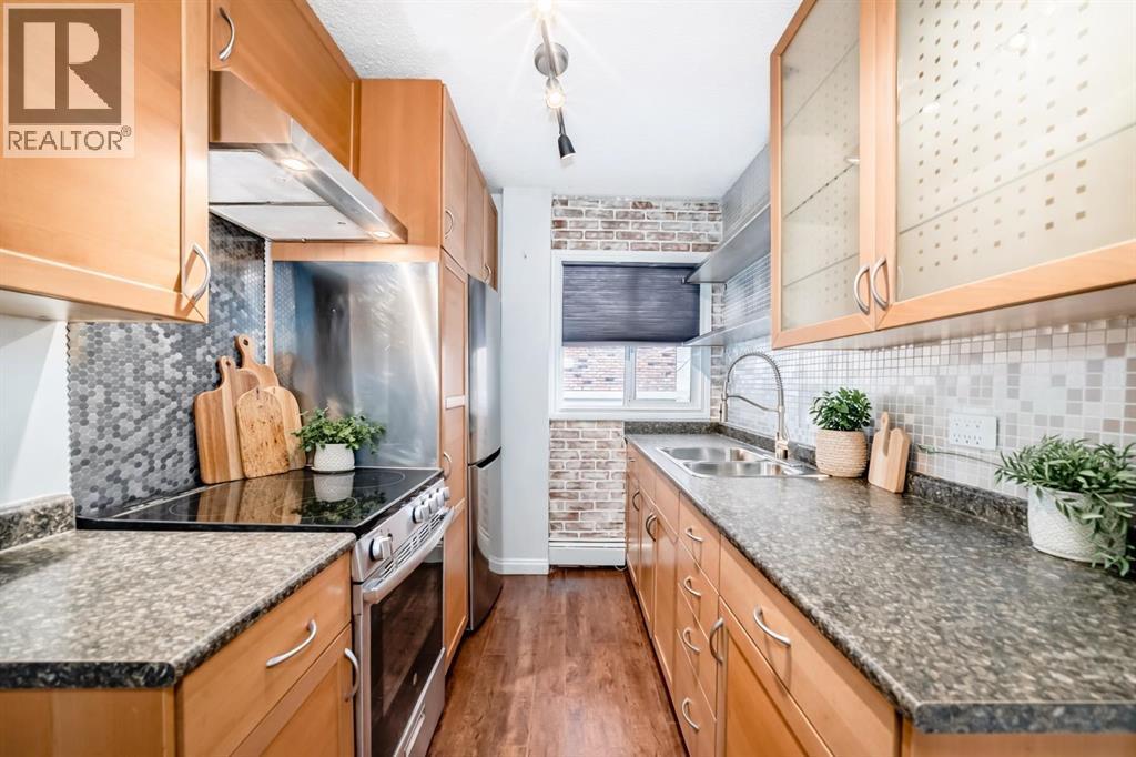 Single Family House for Sale in    Avenue SW Beltline Calgary 