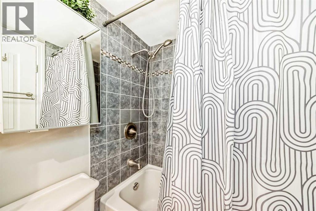 Single Family House for Sale in    Avenue SW Beltline Calgary 