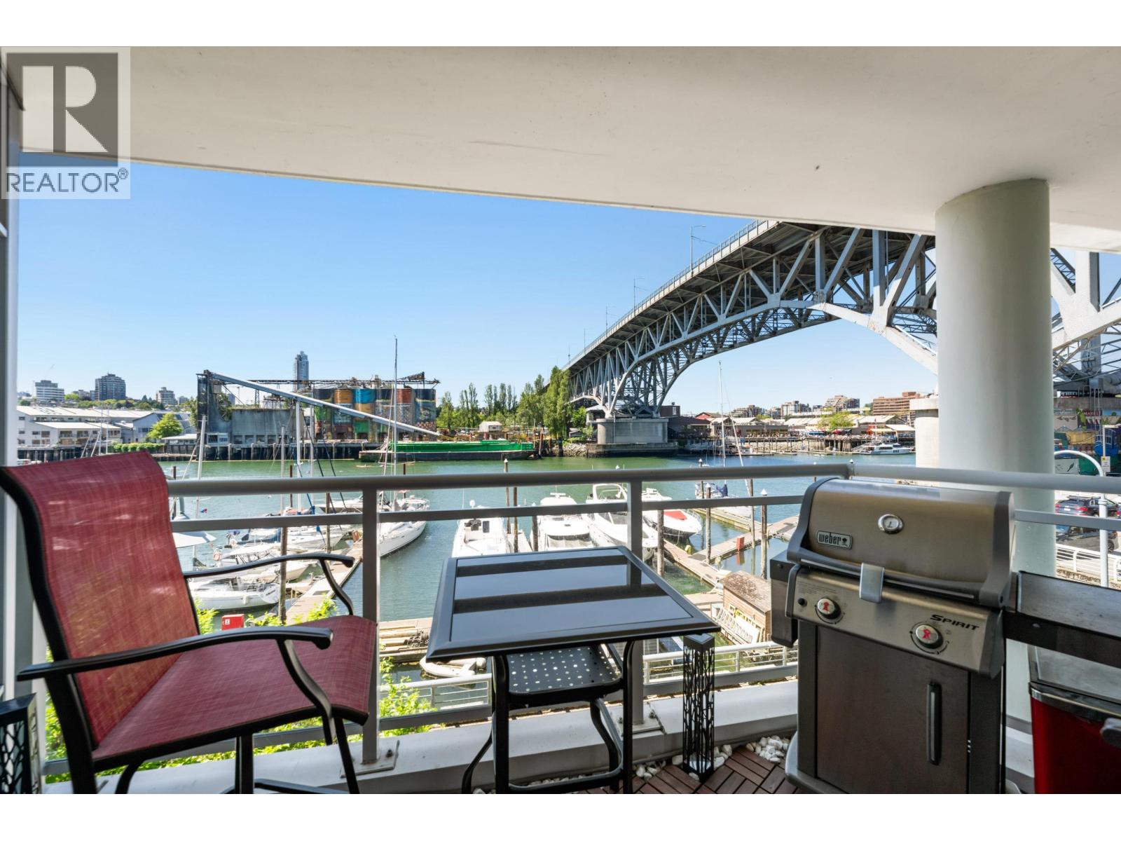 203 628 KINGHORNE MEWS, Vancouver