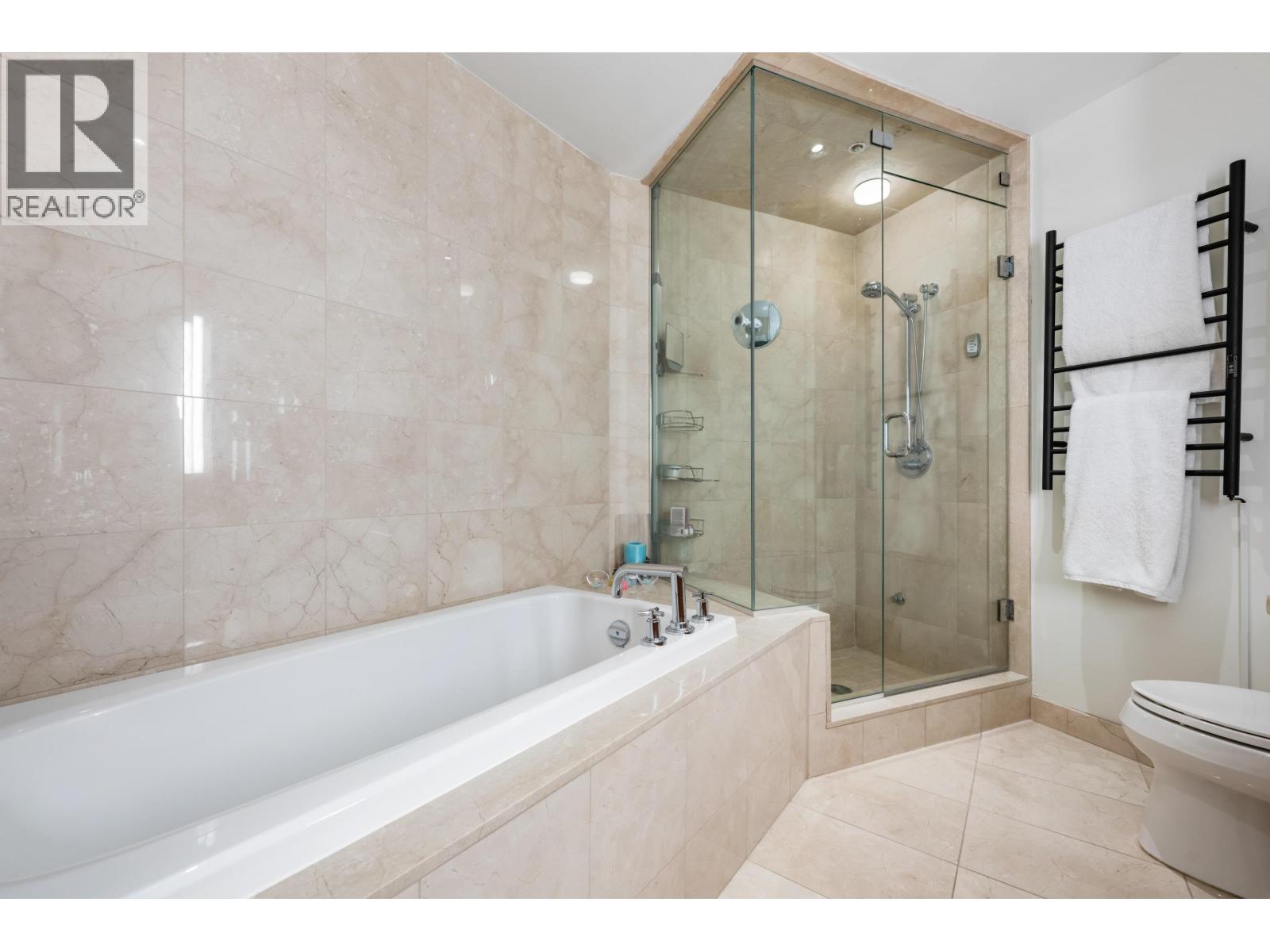 203 628 KINGHORNE MEWS, Vancouver