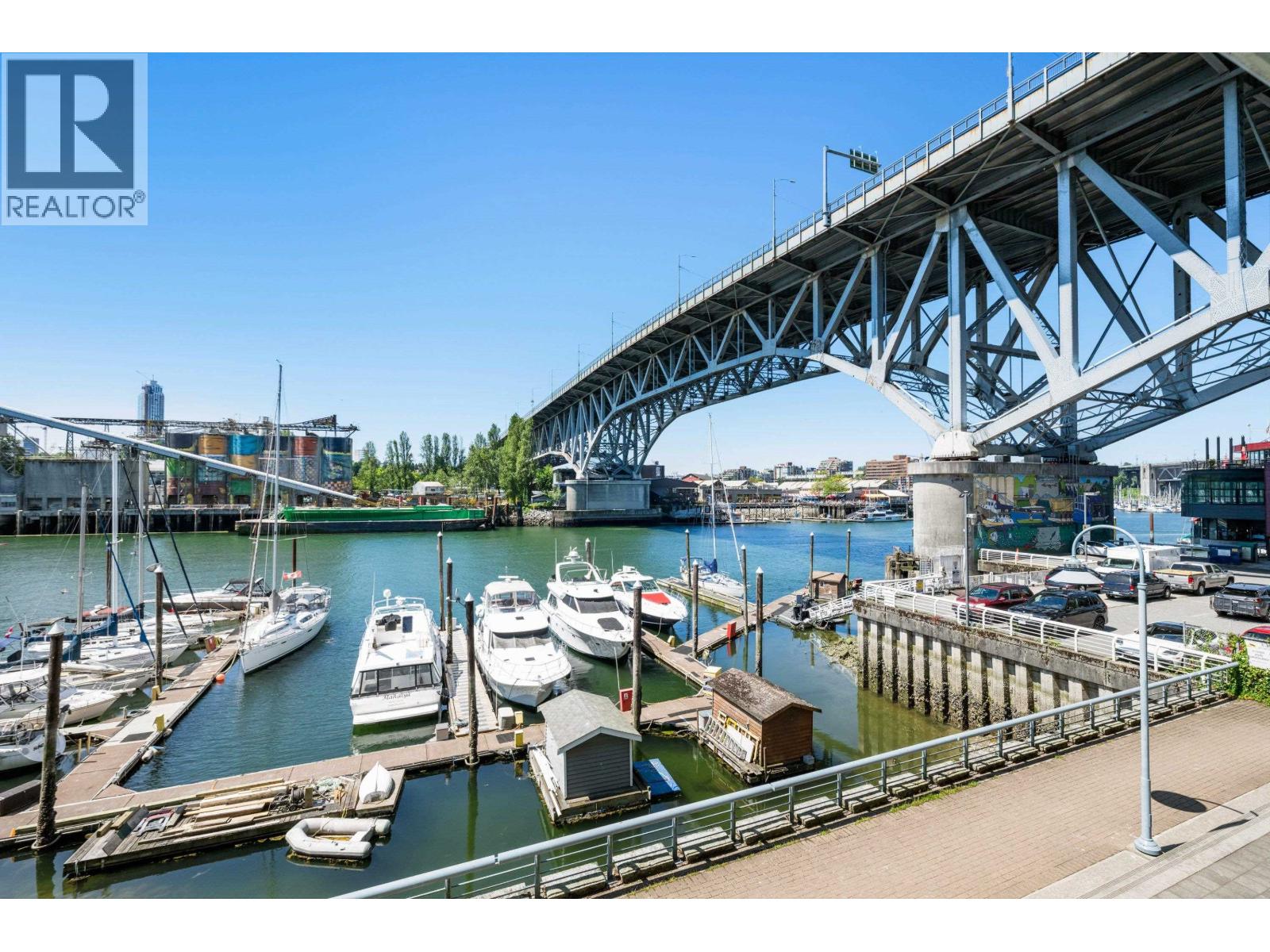 203 628 KINGHORNE MEWS, Vancouver