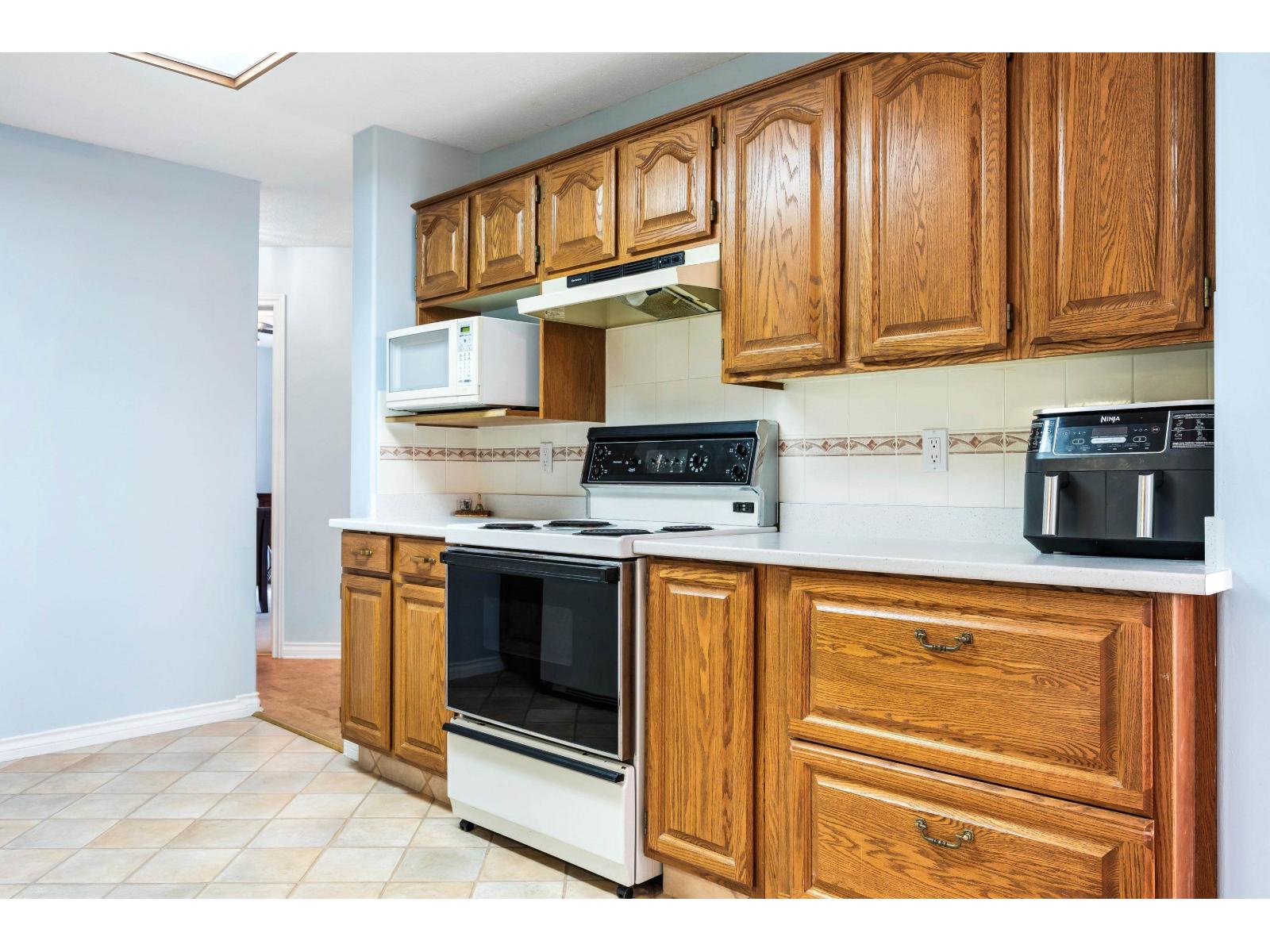 214 8985 MARY STREET, Chilliwack Proper West, Chilliwack