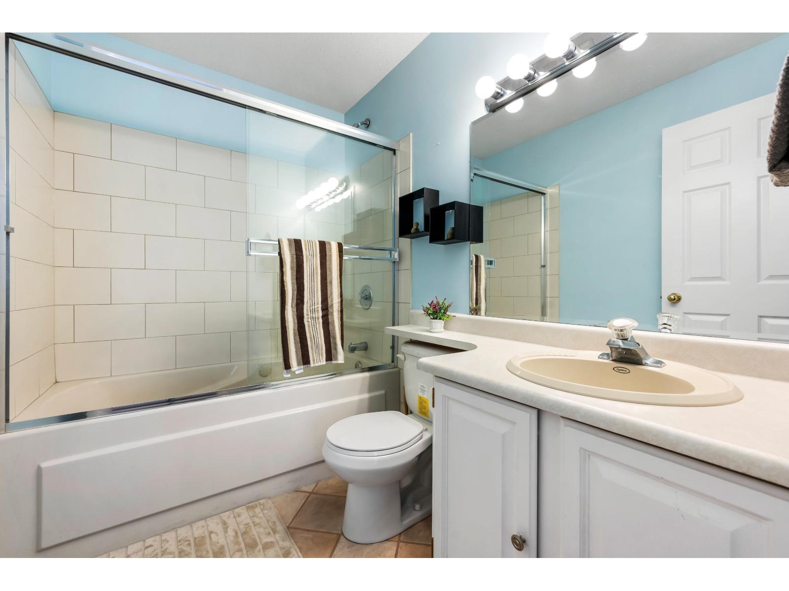 214 8985 MARY STREET, Chilliwack Proper West, Chilliwack