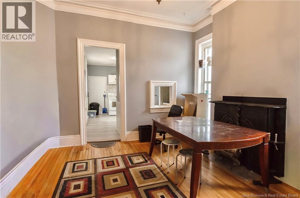 112 QUEEN STREET - 22