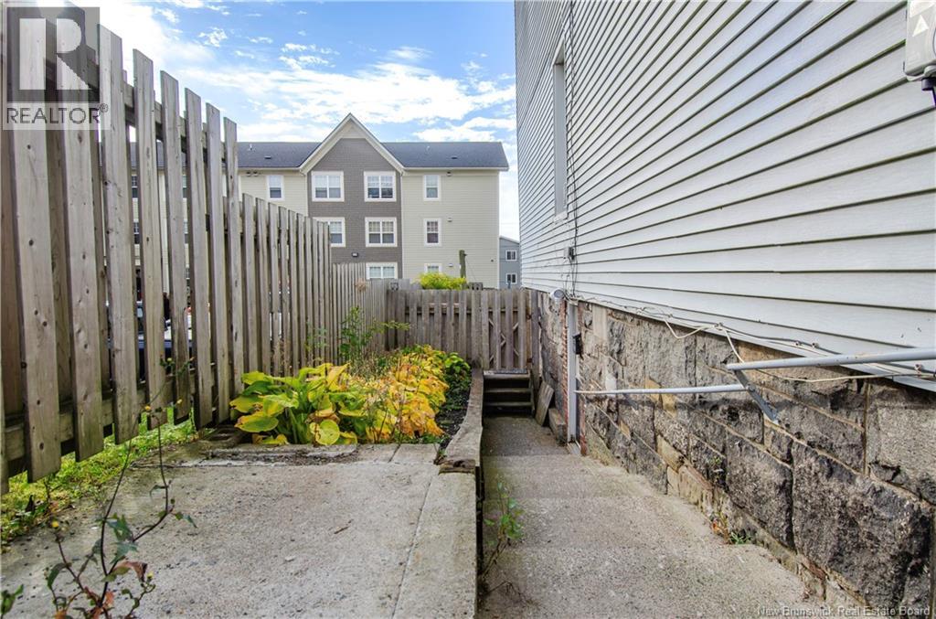 112 QUEEN STREET - 34