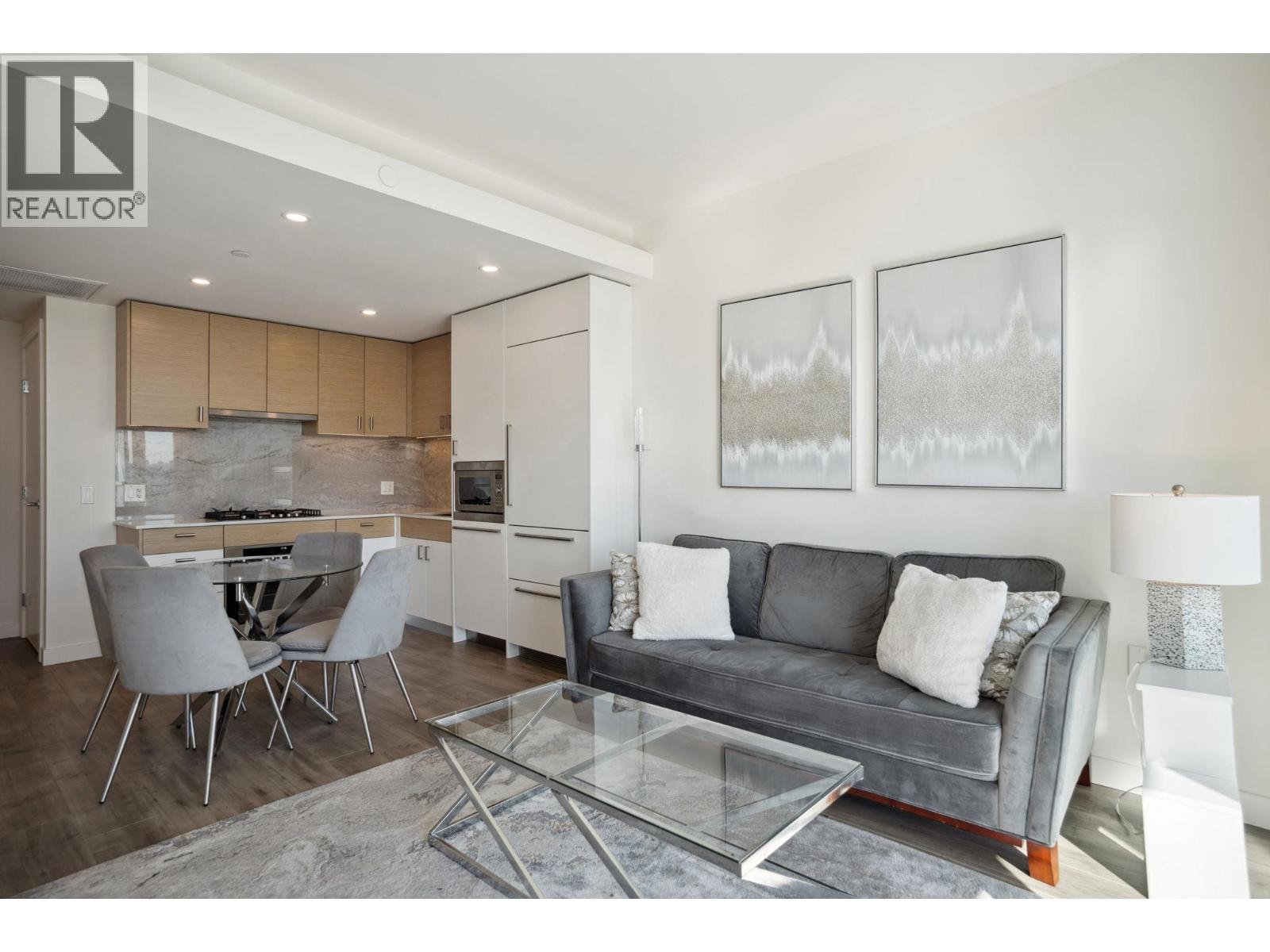 1503 200 KLAHANIE COURT, West Vancouver