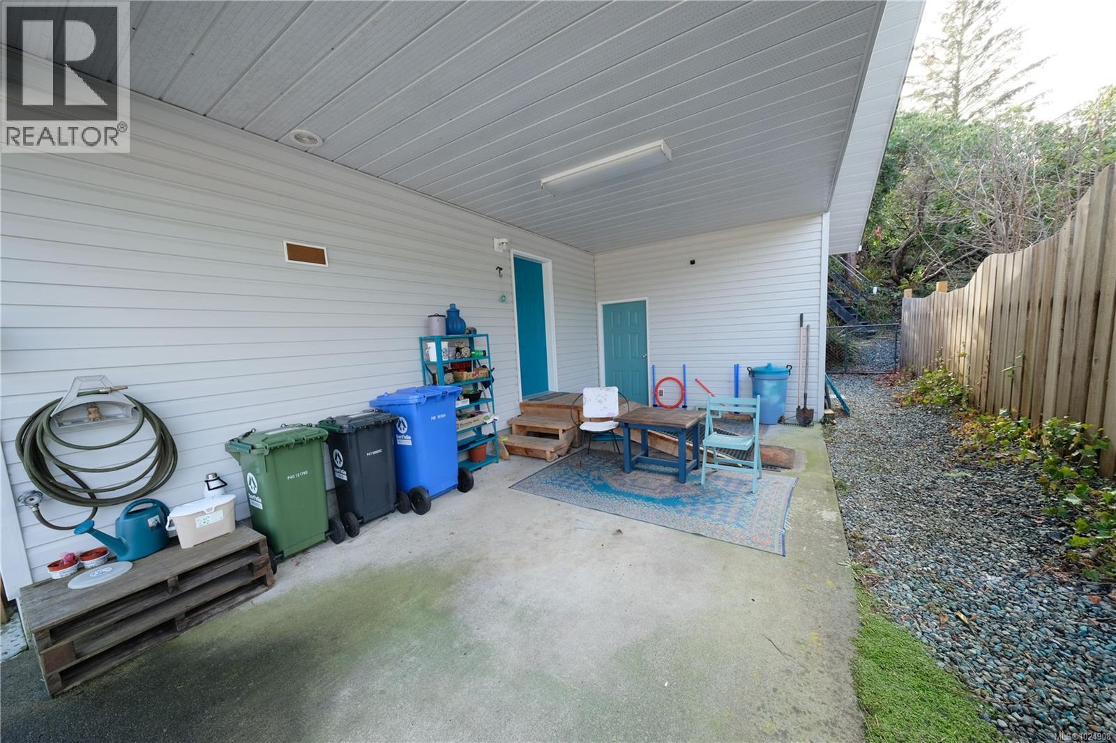 520 Malon Lane, Tofino