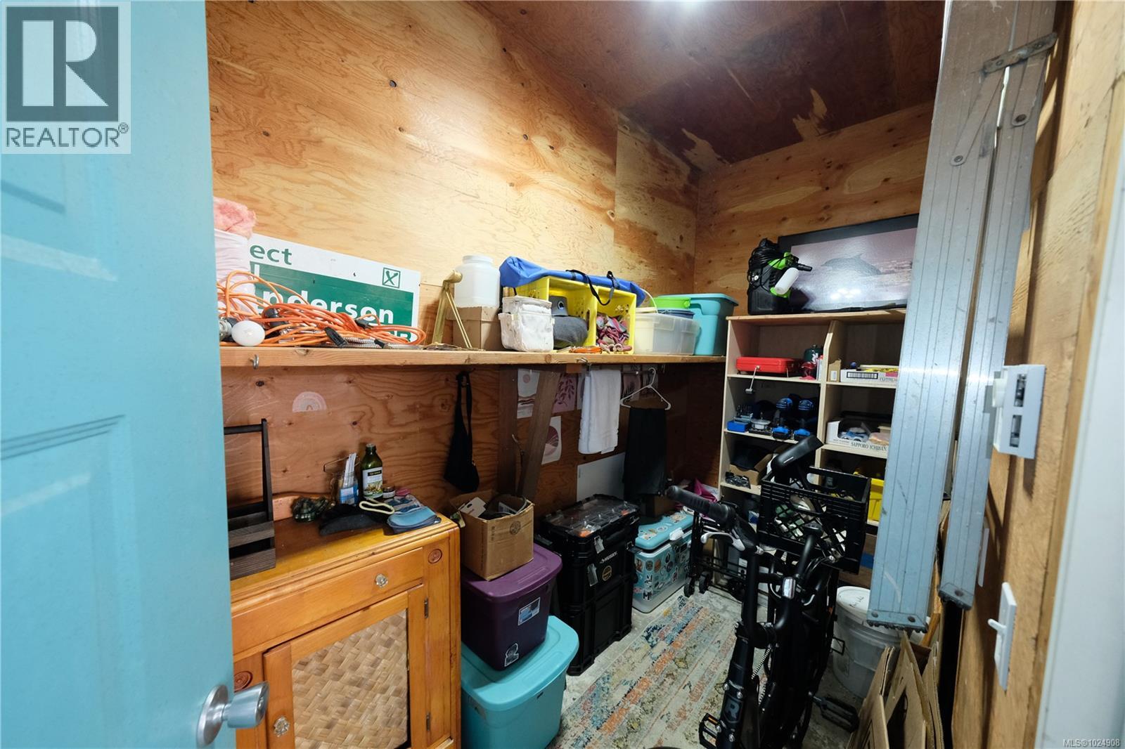 520 Malon Lane, Tofino