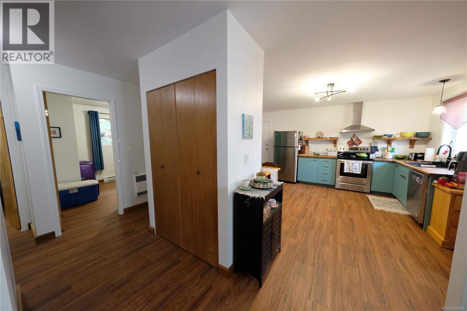 520 Malon Lane, Tofino