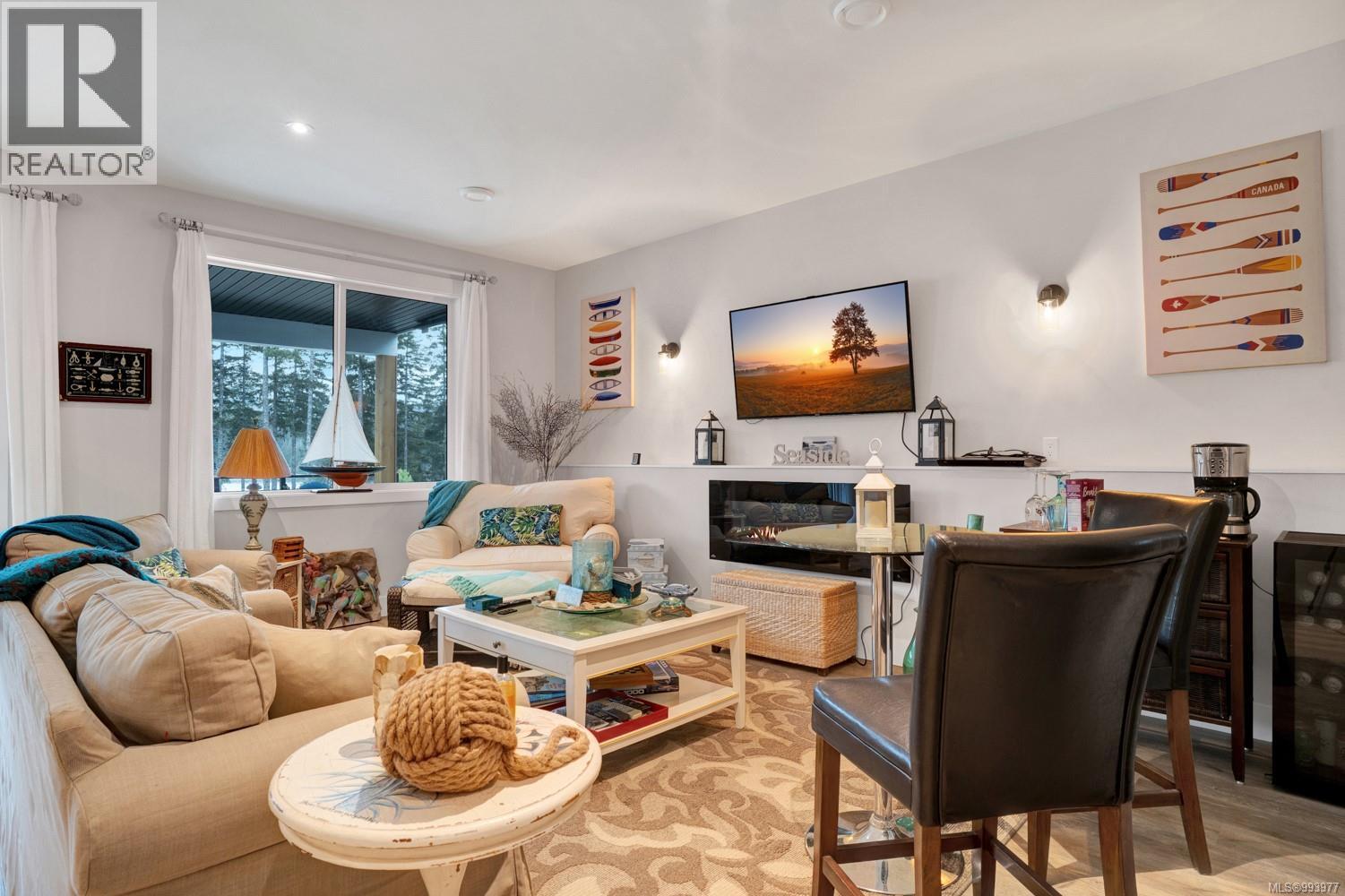 9388 Lakefront Rise, Lake Cowichan