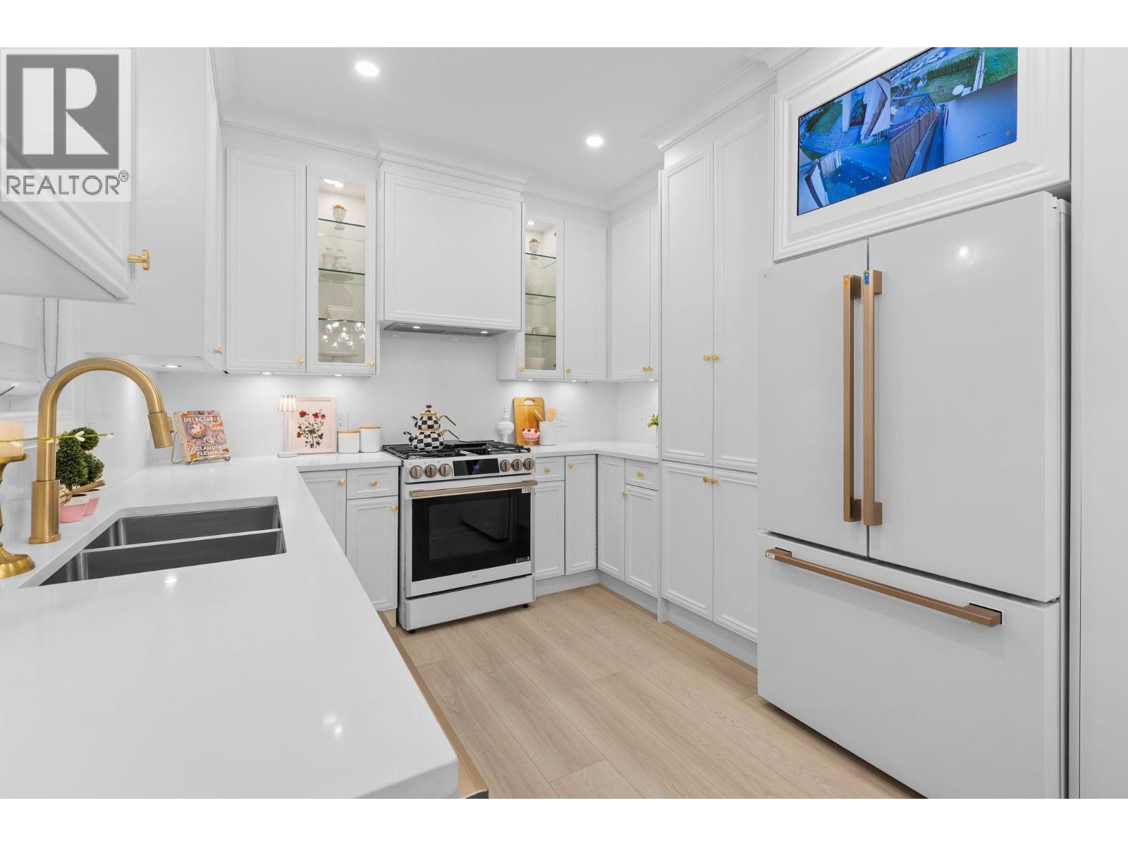 5136 DOMINION STREET, Burnaby