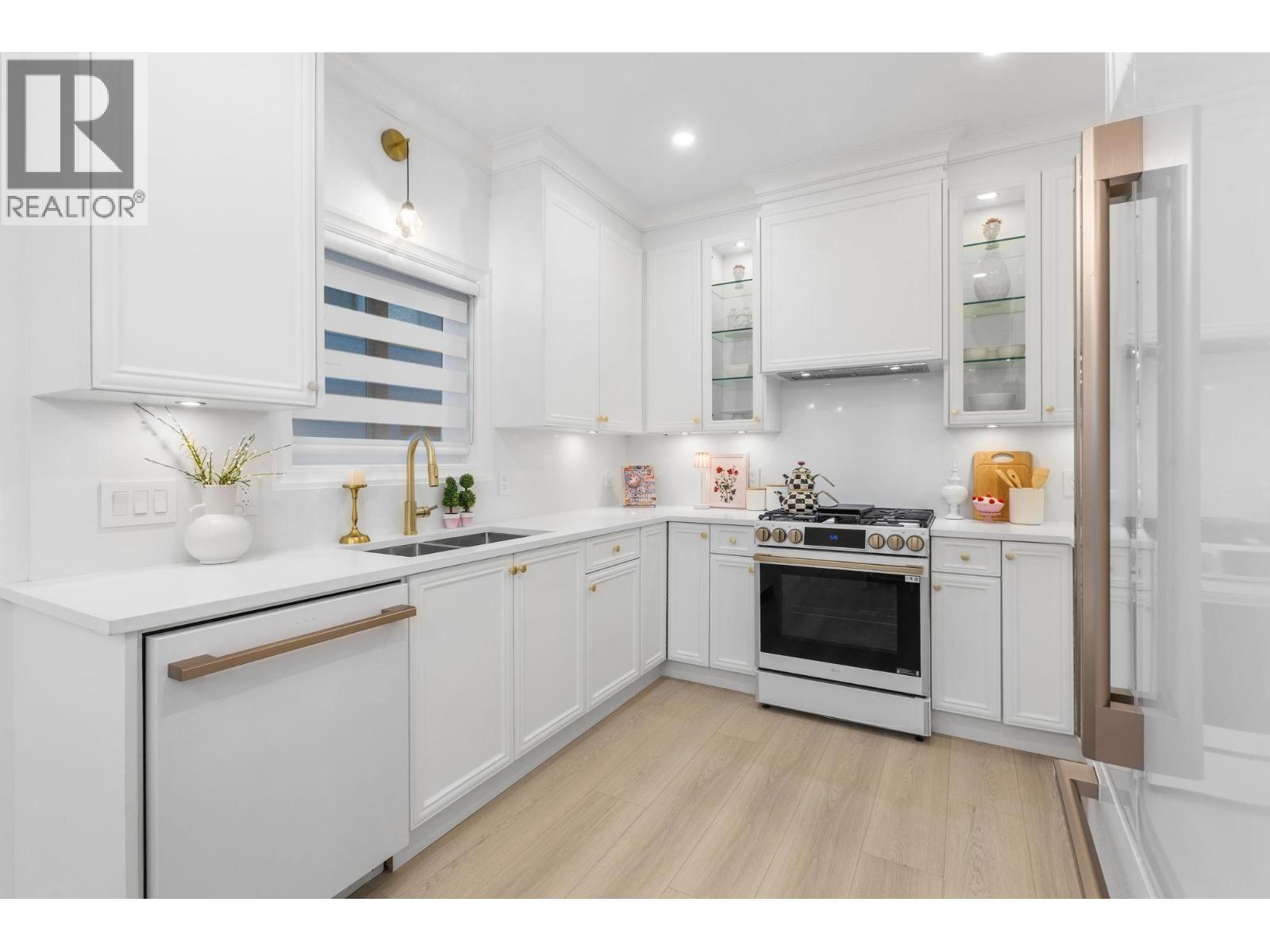 5136 DOMINION STREET, Burnaby