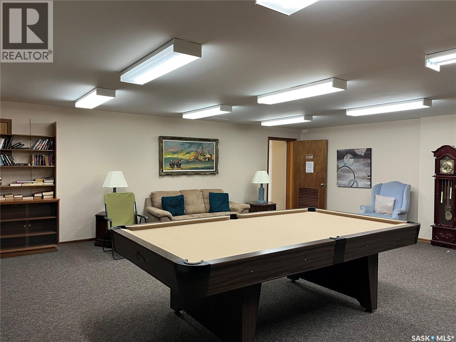 Single Family House High rise for Sale in   Rae STREET Regina 