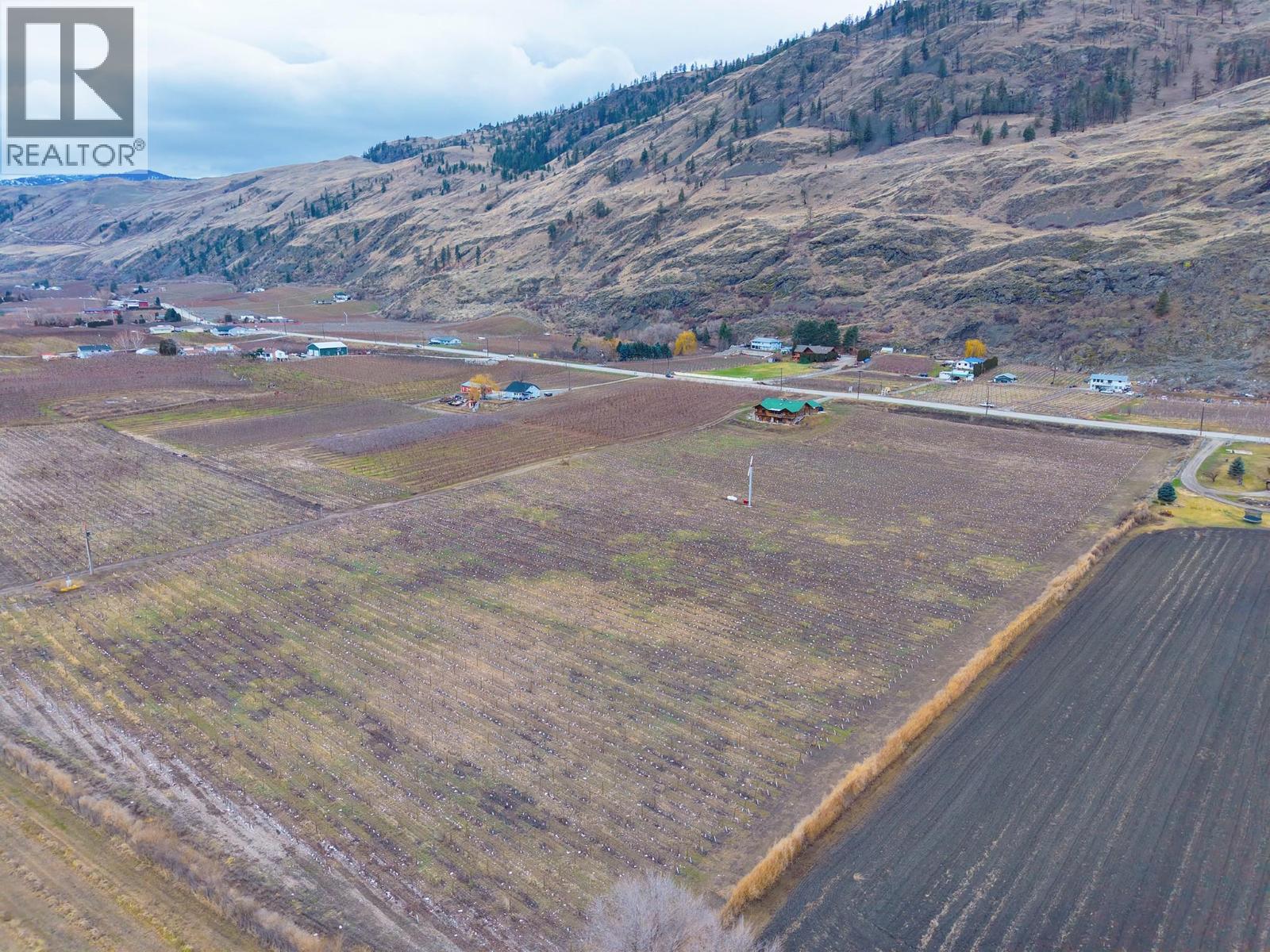  4253 Highway 97 Highway, Oliver