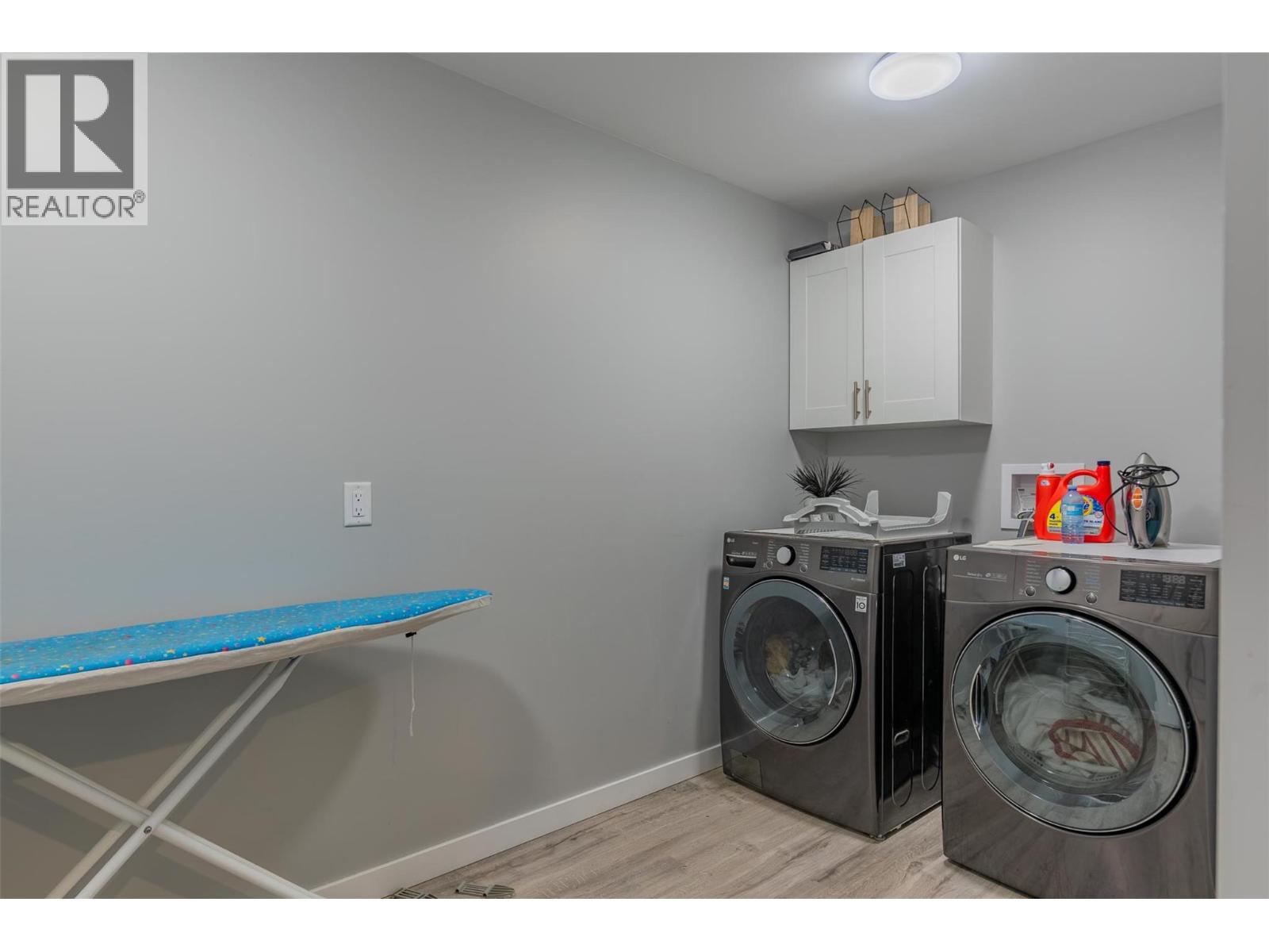 3904 Grandview Drive - 23