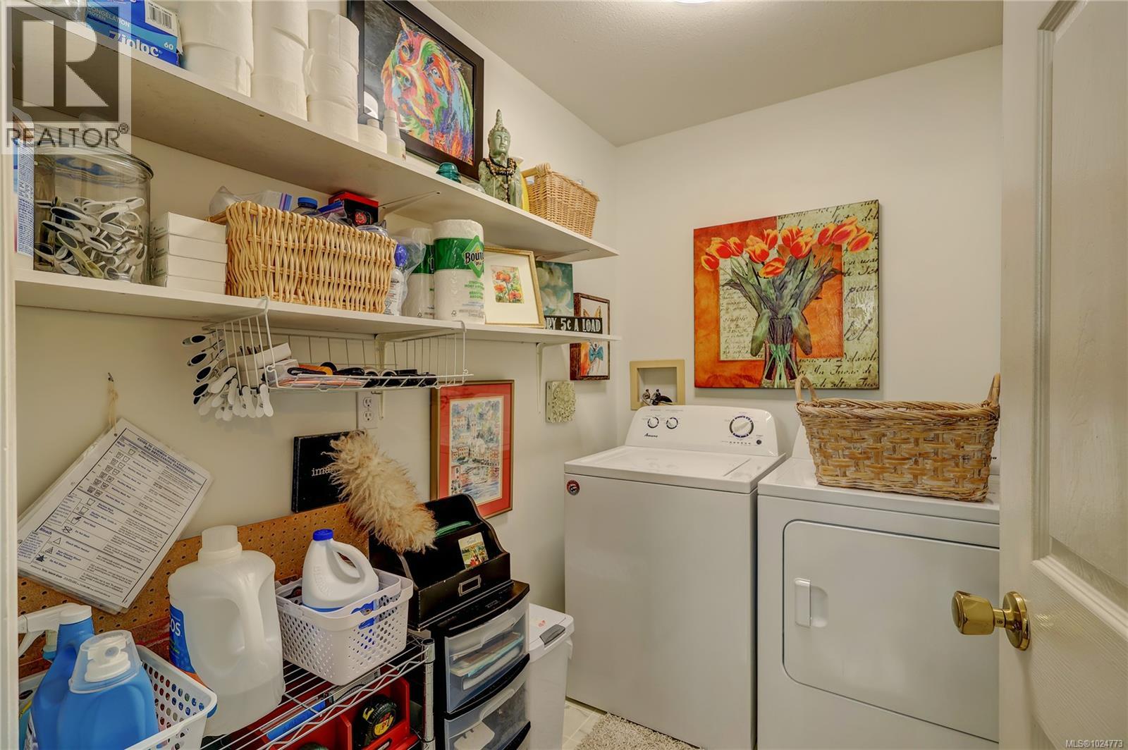 5959 Waterton Dr, Nanaimo