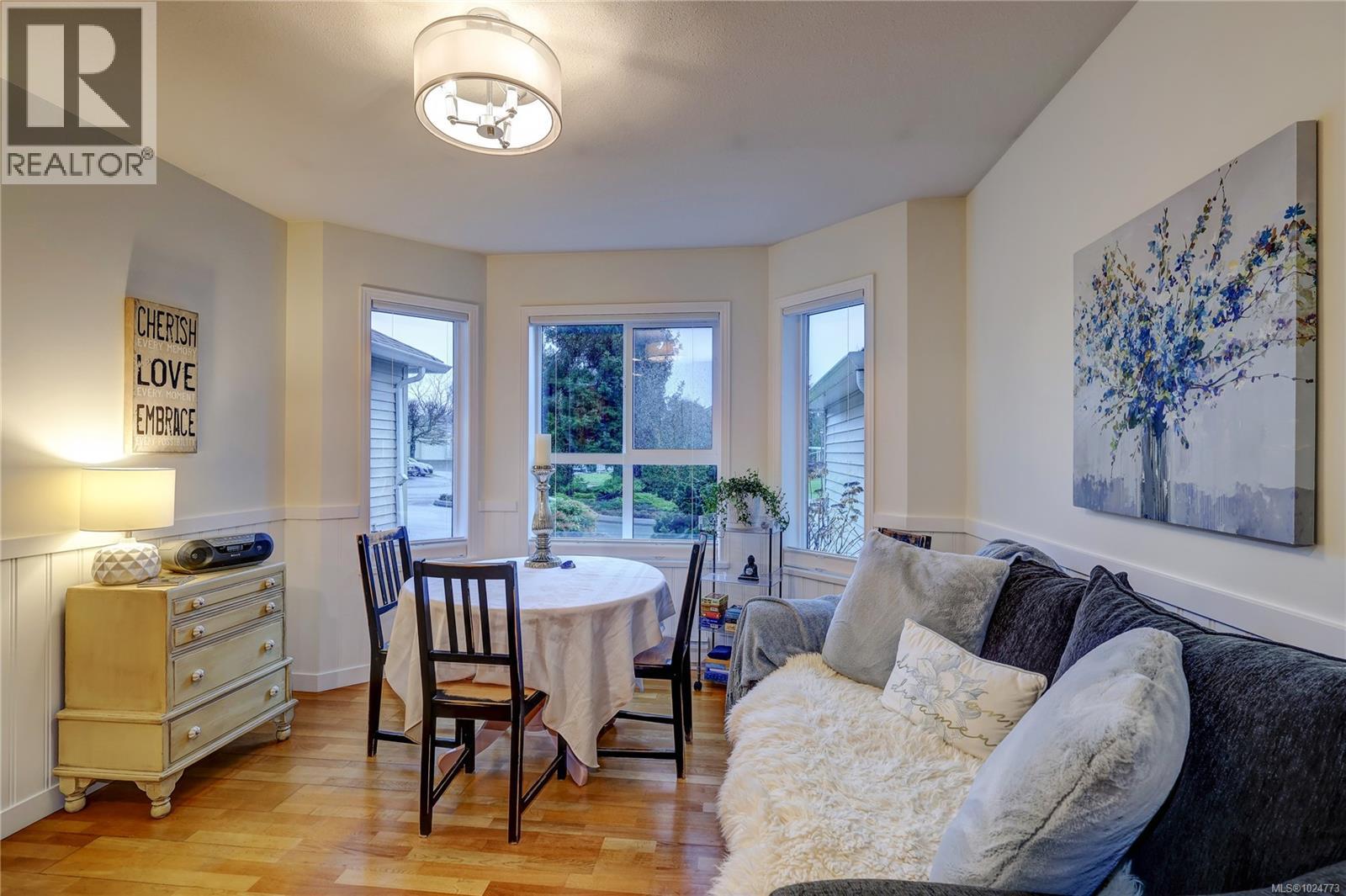 5959 Waterton Dr, Nanaimo