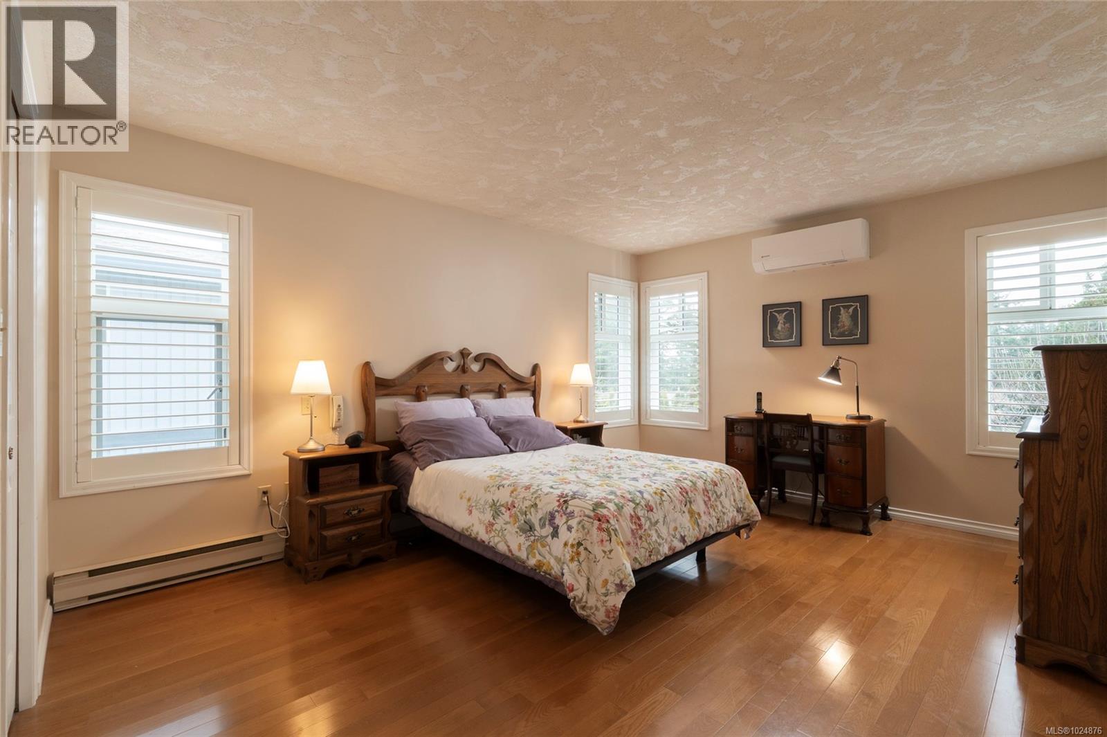  4209 Wakefield Place, Saanich