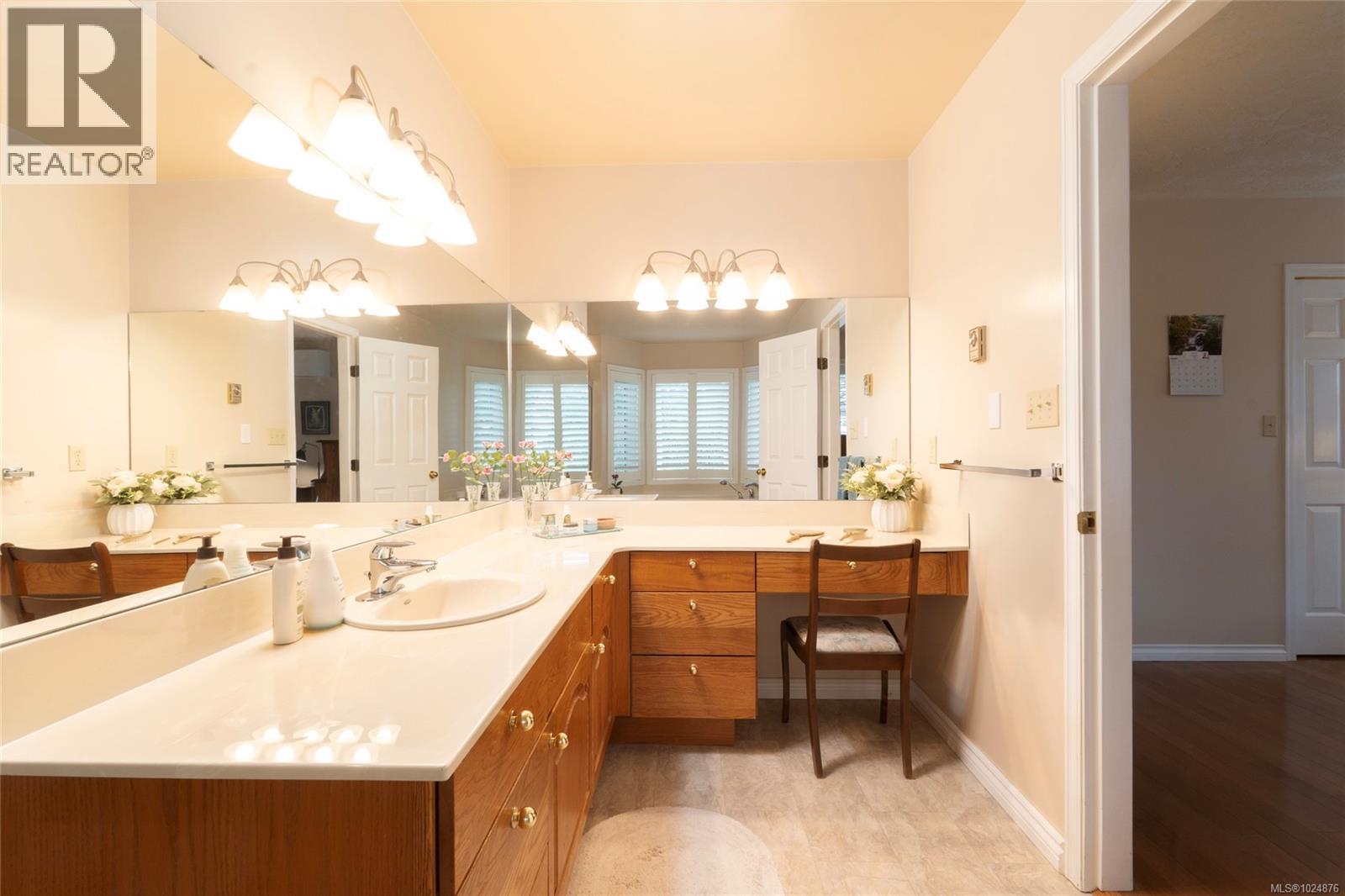  4209 Wakefield Place, Saanich