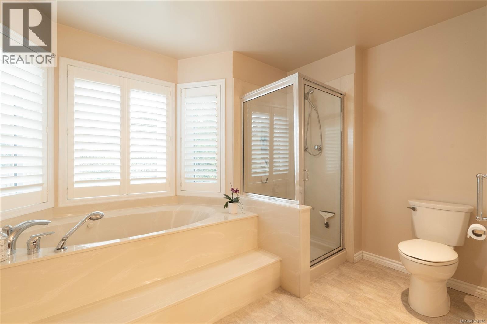  4209 Wakefield Place, Saanich