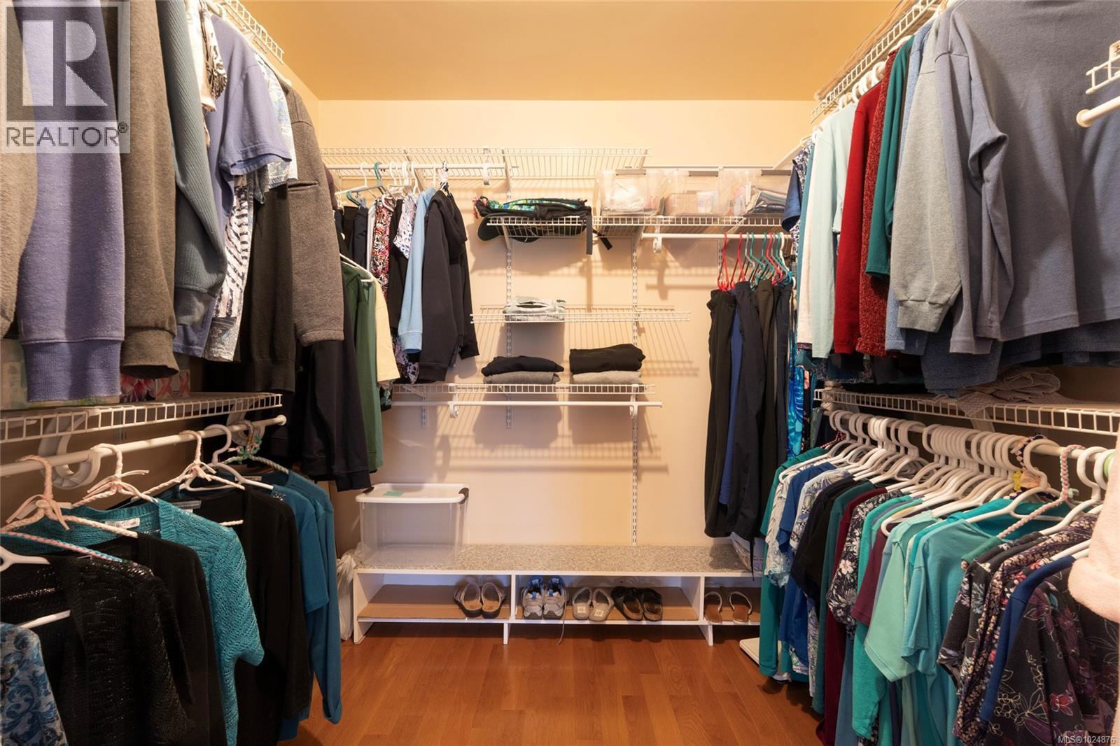  4209 Wakefield Place, Saanich