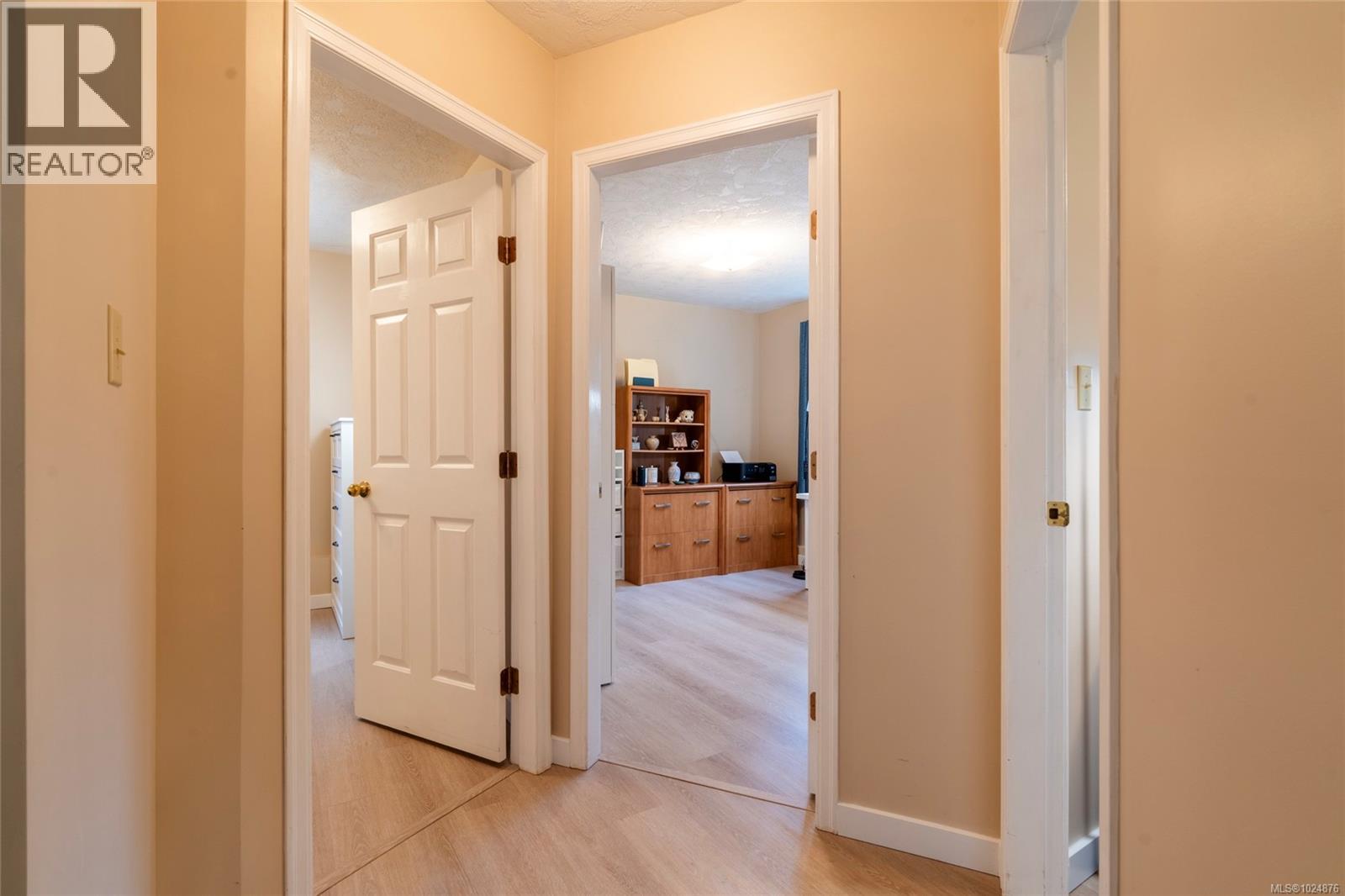  4209 Wakefield Place, Saanich