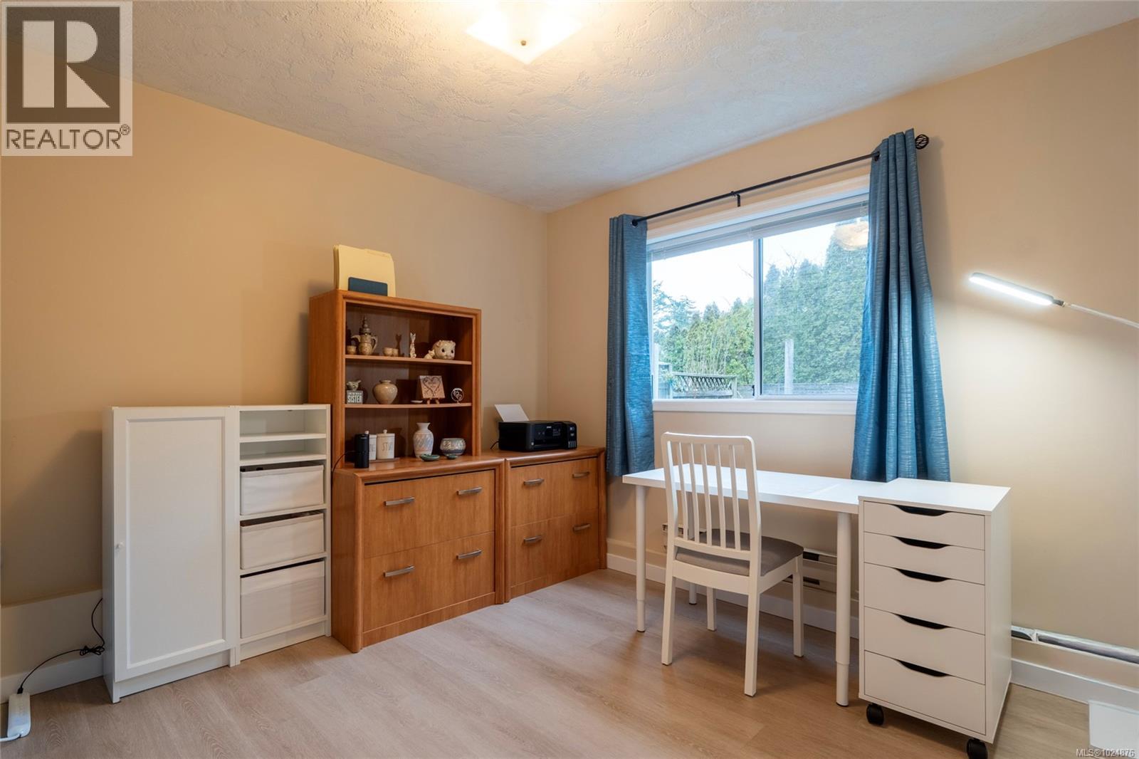  4209 Wakefield Place, Saanich