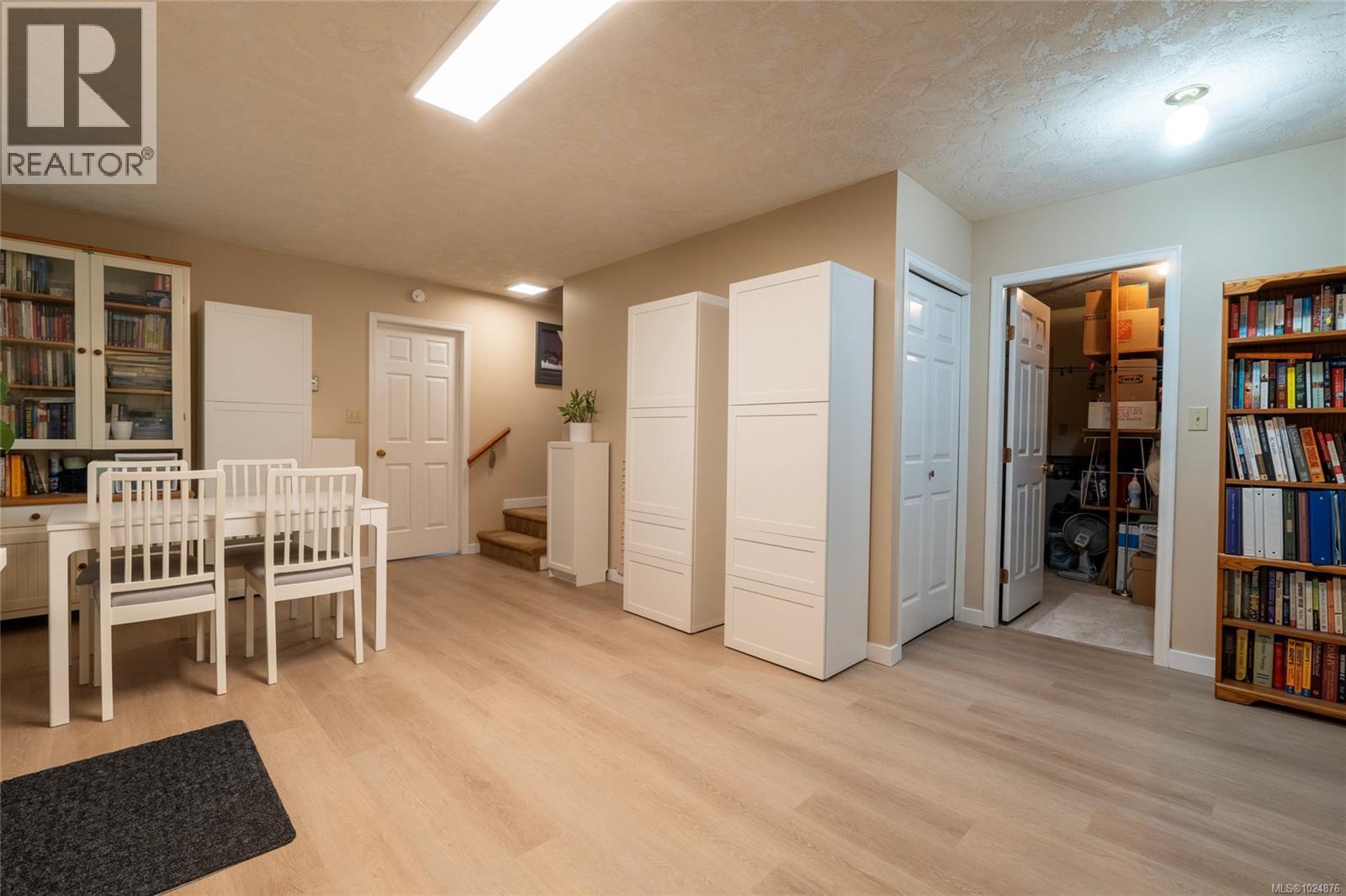  4209 Wakefield Place, Saanich