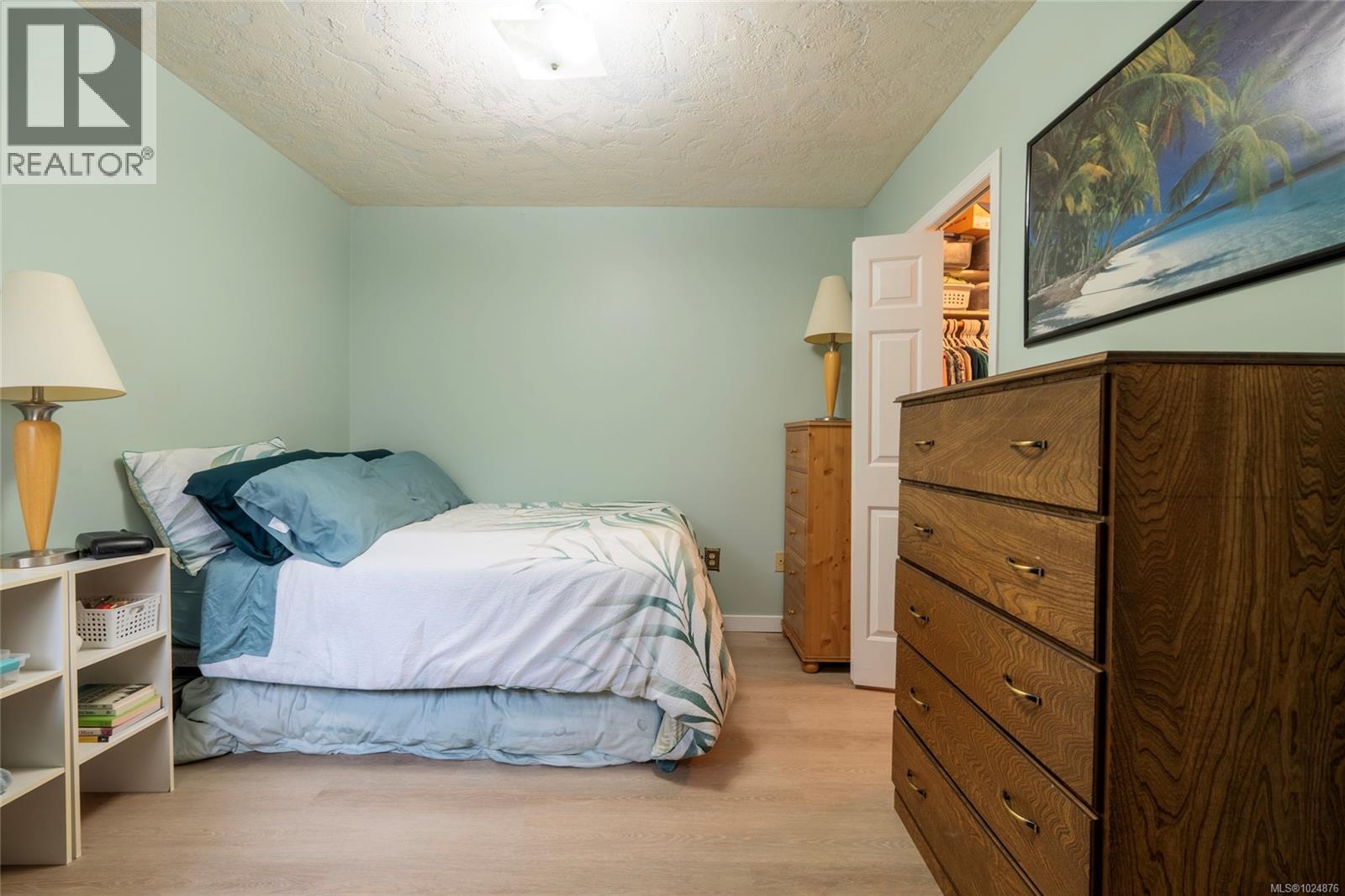  4209 Wakefield Place, Saanich