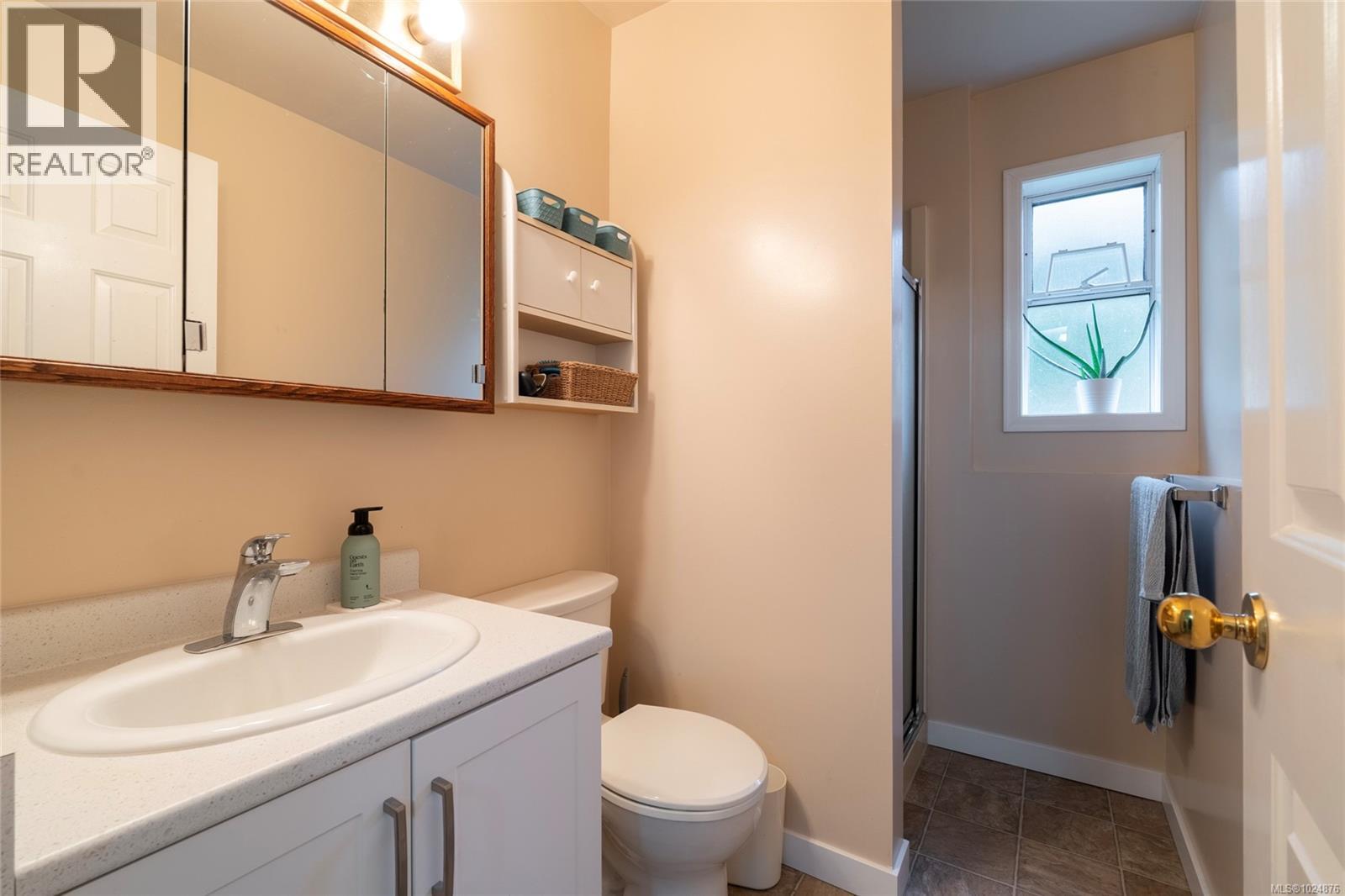  4209 Wakefield Place, Saanich