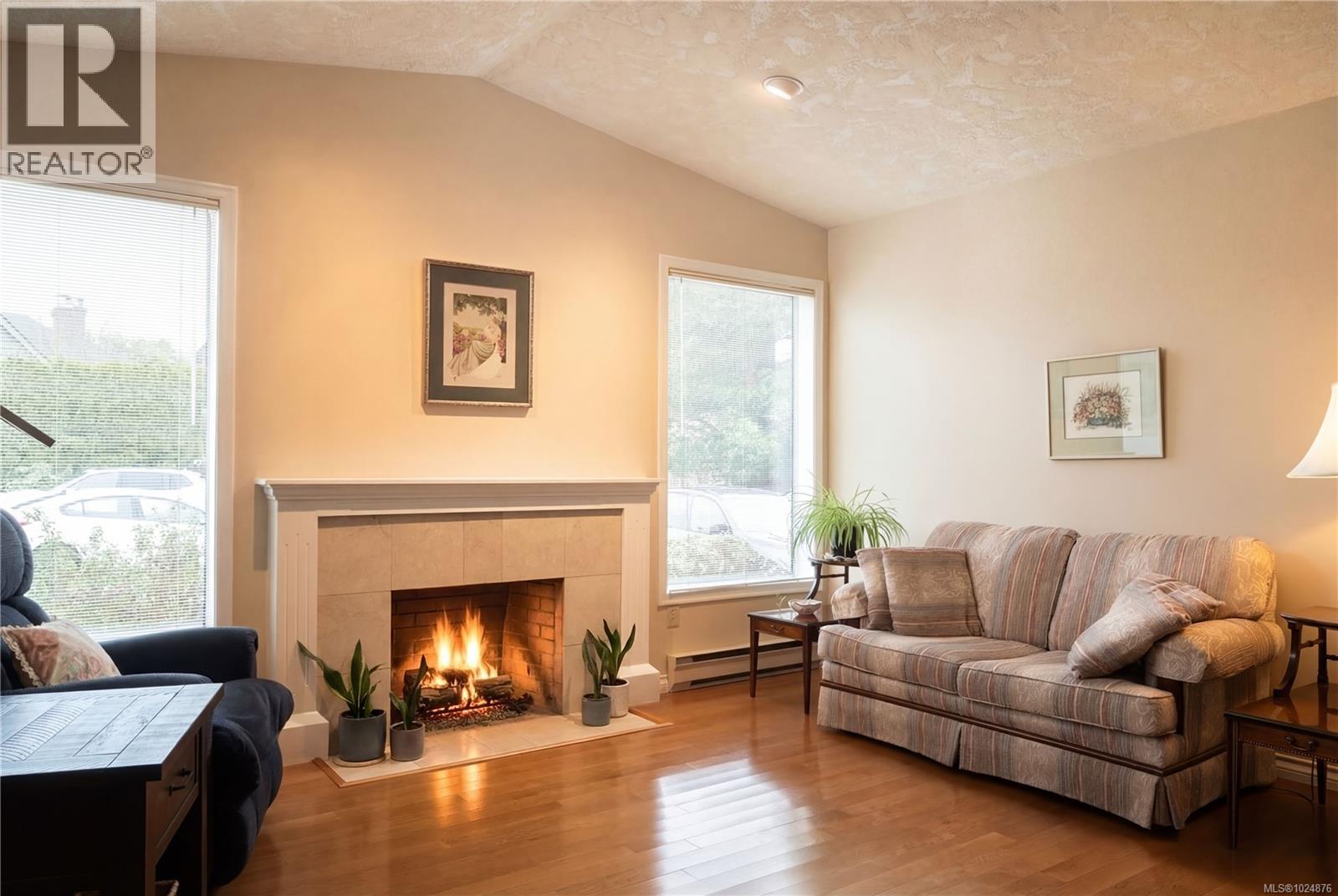  4209 Wakefield Place, Saanich