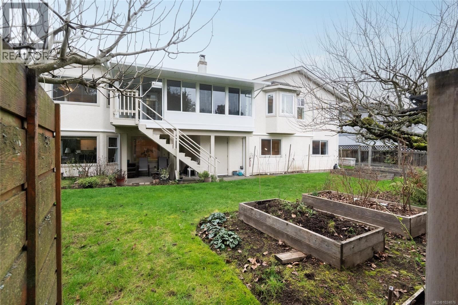  4209 Wakefield Place, Saanich