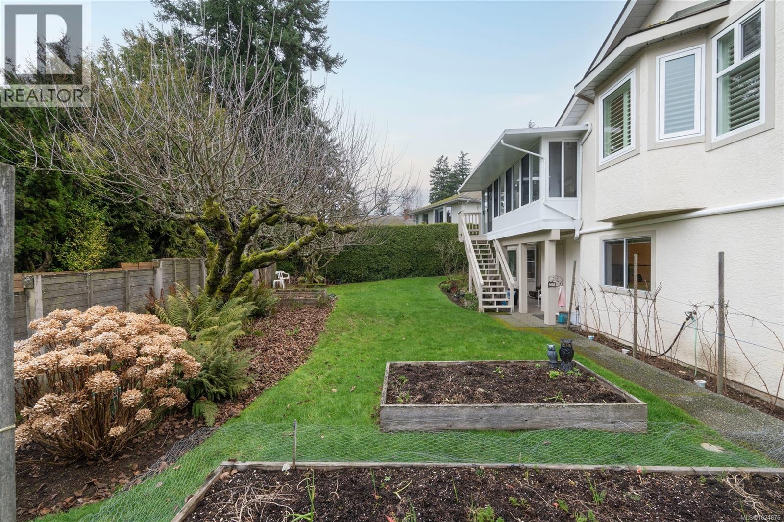  4209 Wakefield Place, Saanich