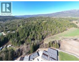 28 Gardom Lake Road, Enderby, BC V0E1V3 Photo 7