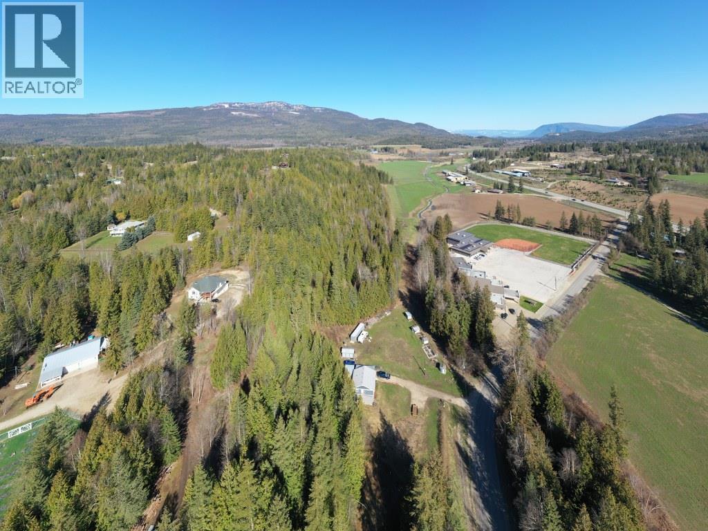  28 Gardom Lake Road, Enderby