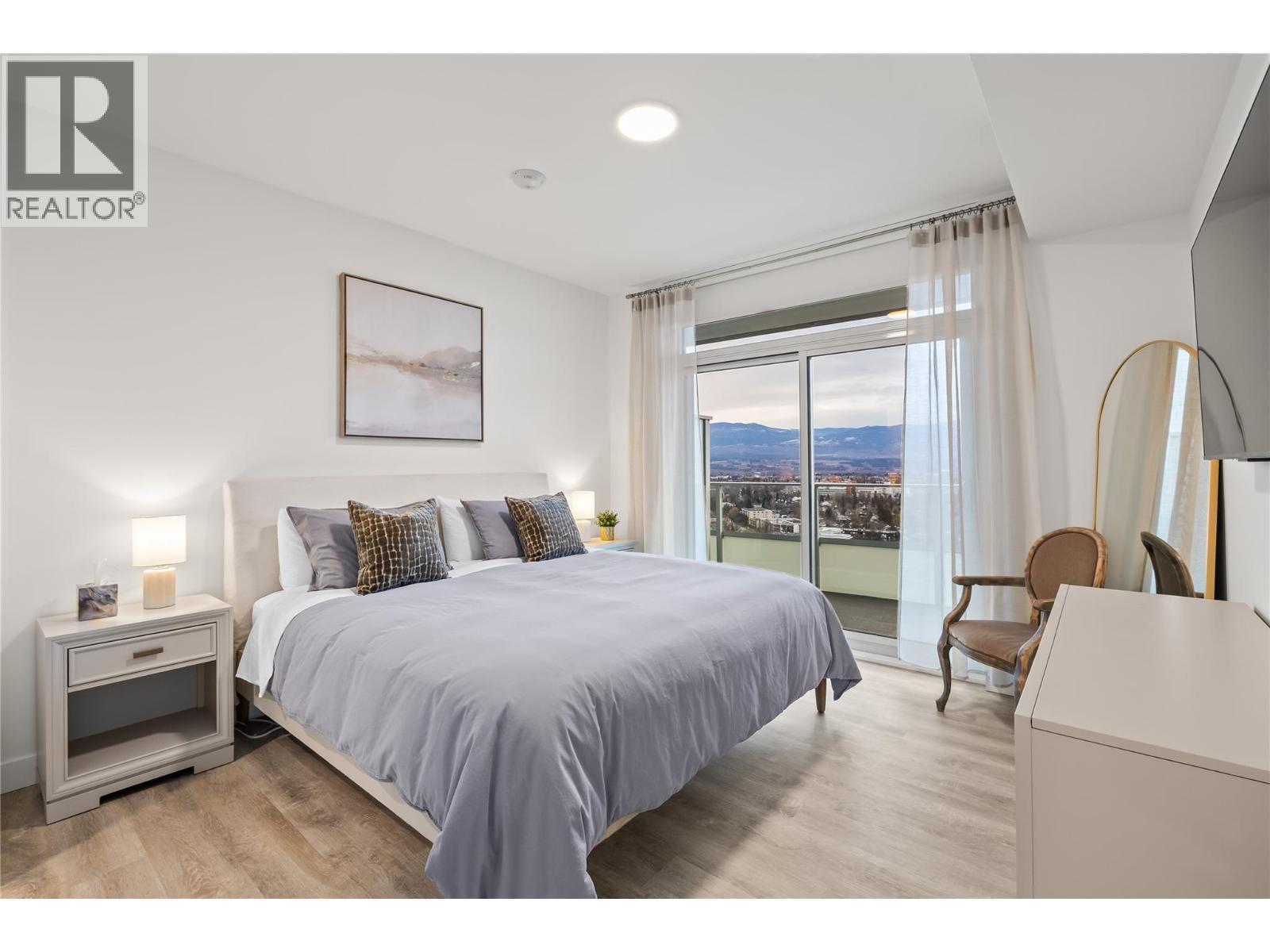 2007 238 Leon Avenue, Kelowna