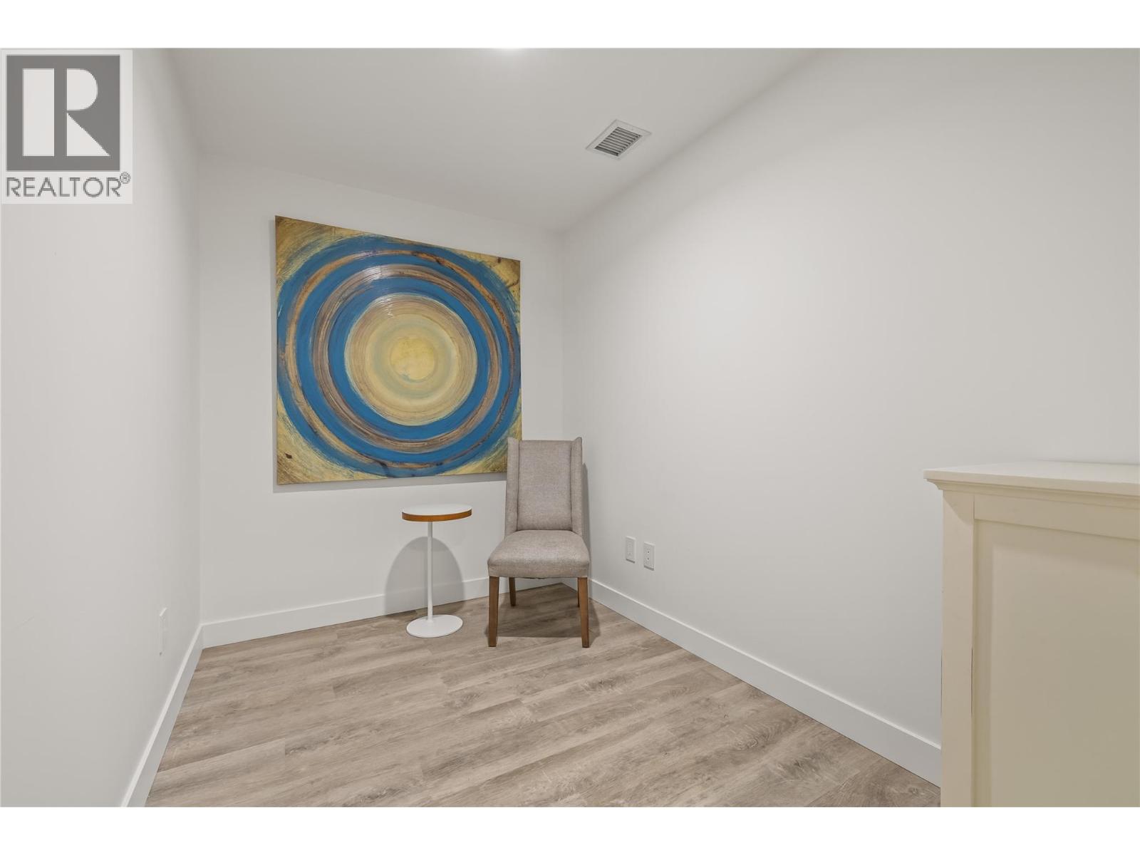 2007 238 Leon Avenue, Kelowna