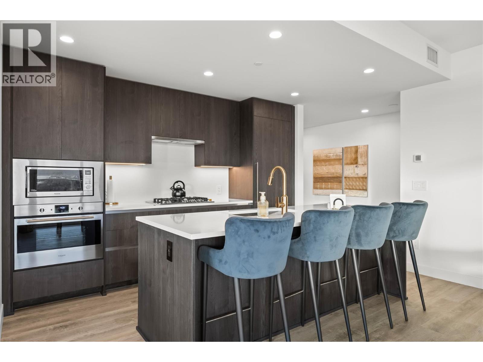 2007 238 Leon Avenue, Kelowna