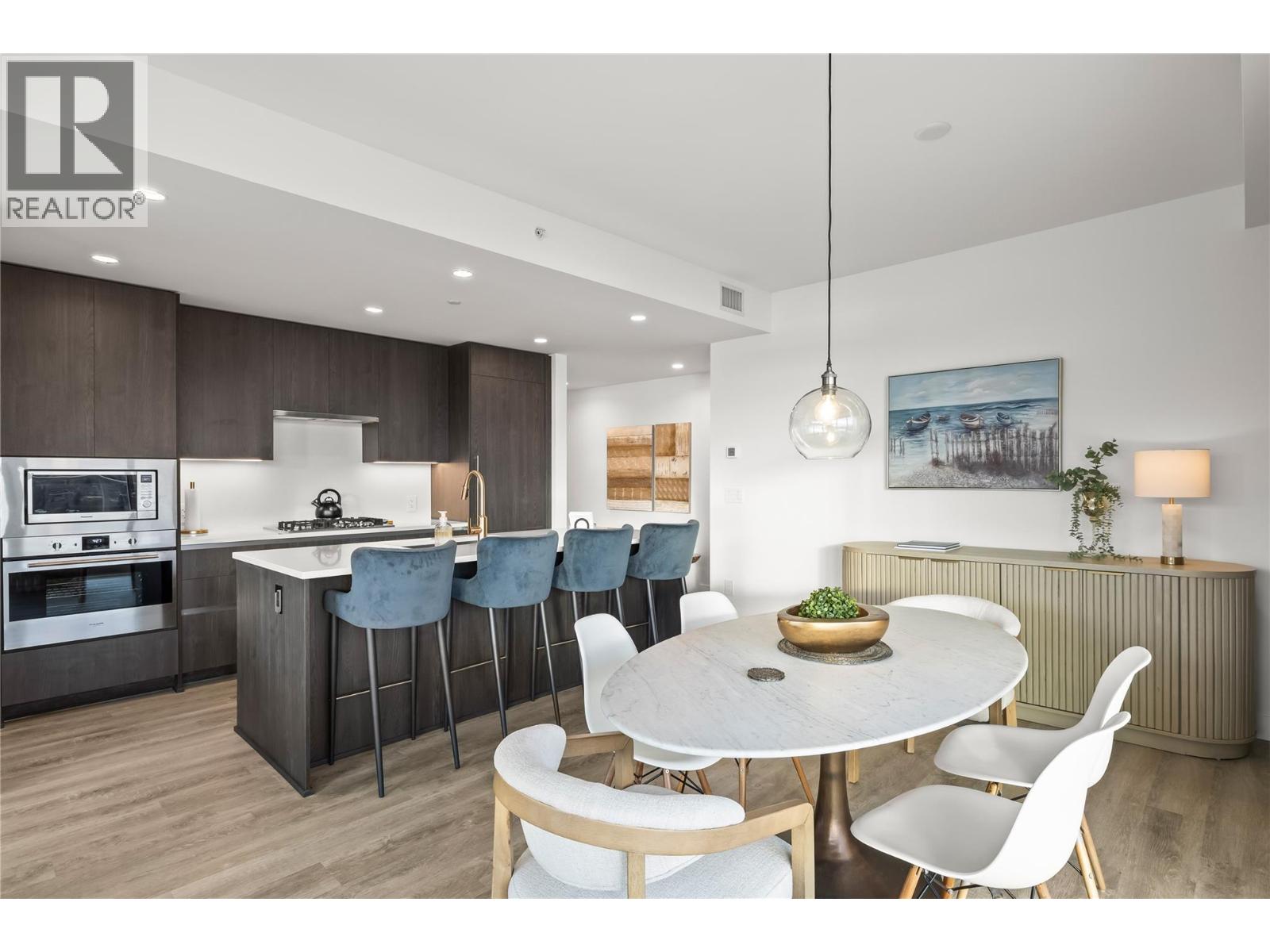 2007 238 Leon Avenue, Kelowna