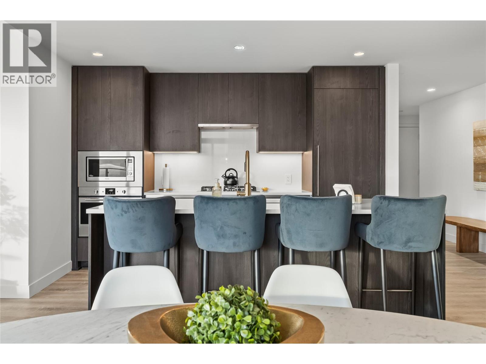 2007 238 Leon Avenue, Kelowna